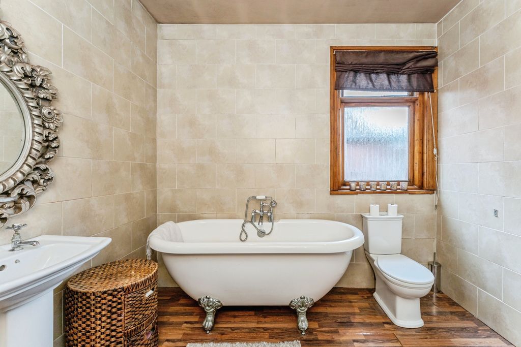Additional image 13 of 5 bed semi-detached house for saleHighfield Park, Rhyl LL18