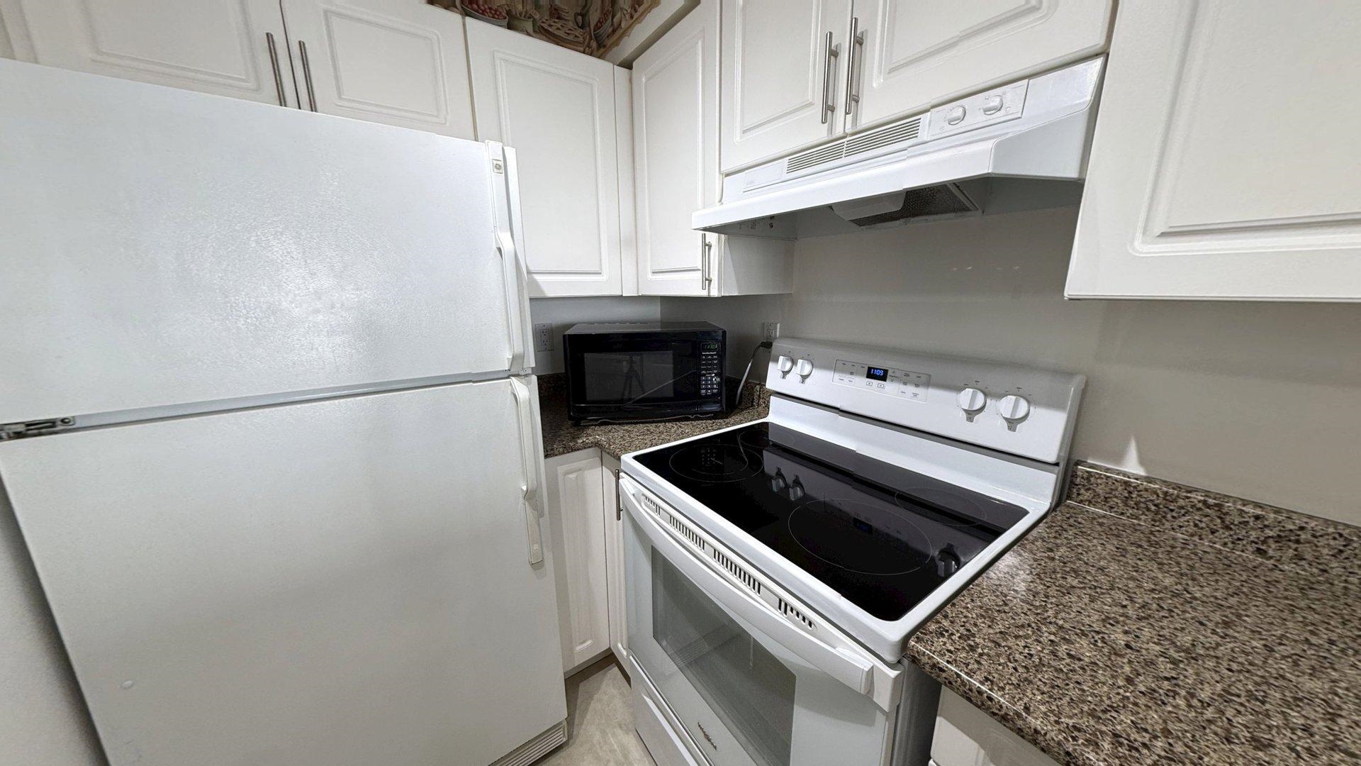 Additional image 6 of 105-14355 103 Avenue, Surrey, BC, V3T 5V5