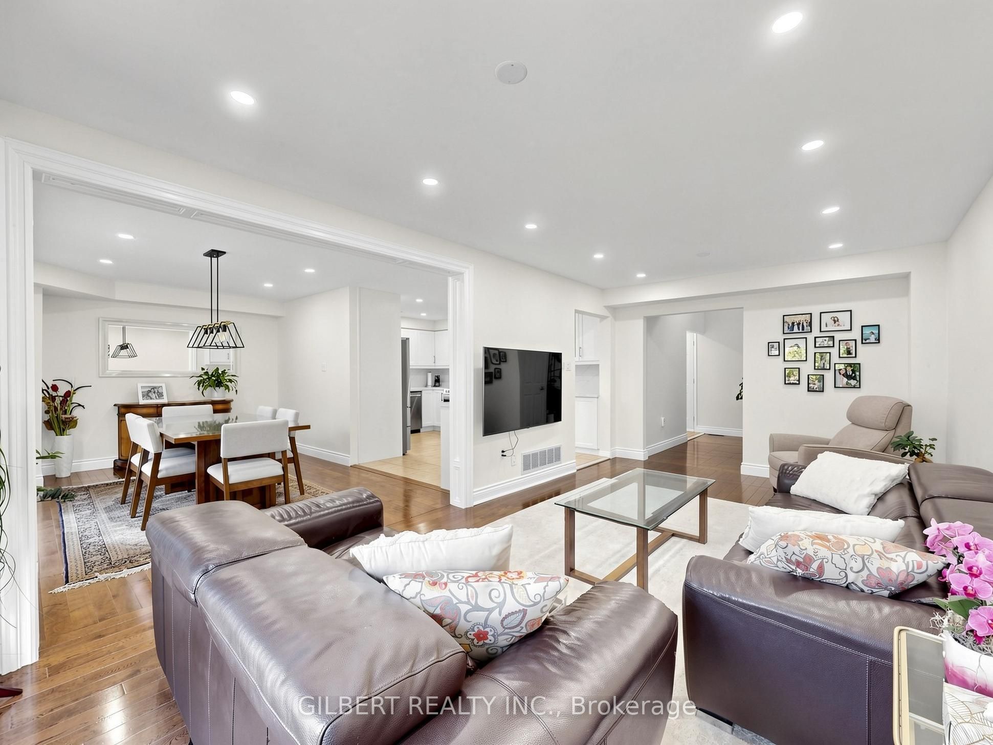 Additional image 4 of 90 Chiswick Crescent, Aurora, ON, L4G 6P1