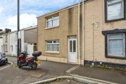 Clase Road, Morriston, Swansea SA6