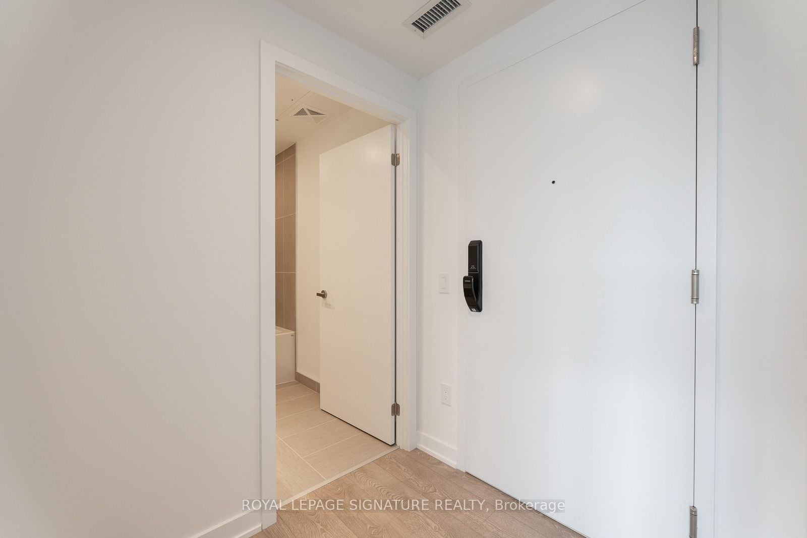 Additional image 2 of 916-28 Ann Street, Mississauga, ON, L5G 0E1