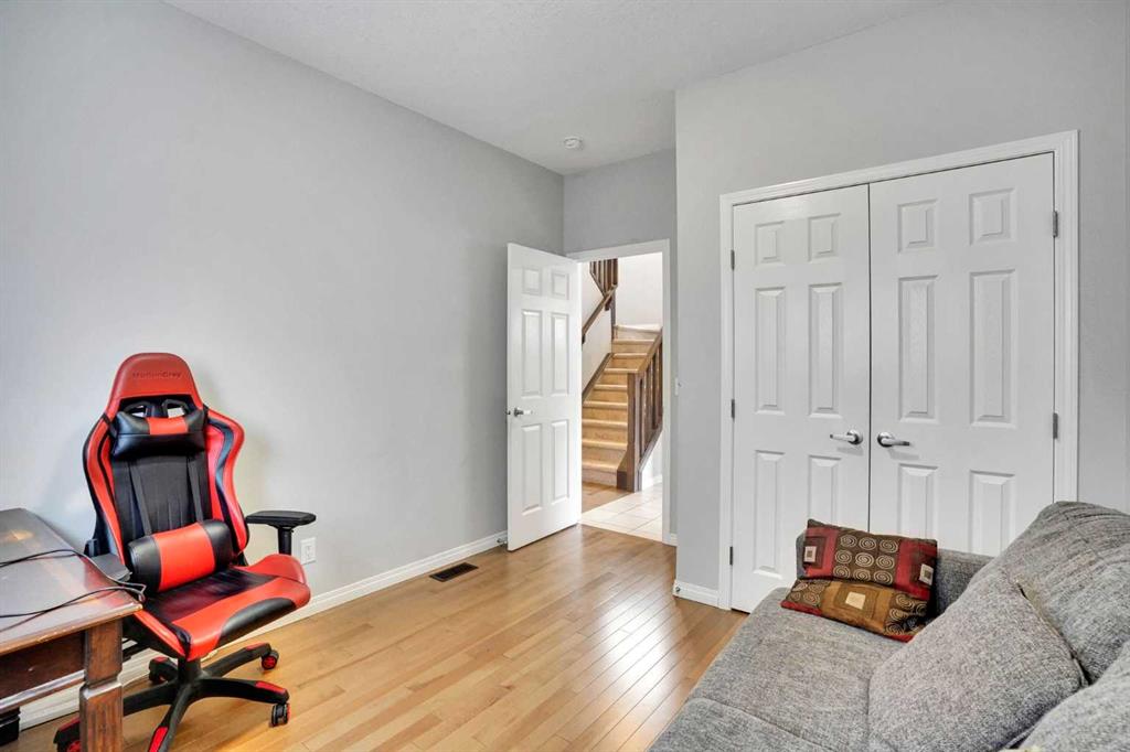 148 Savanna Close NE, Calgary, AB, T3J 0X8 photo 5