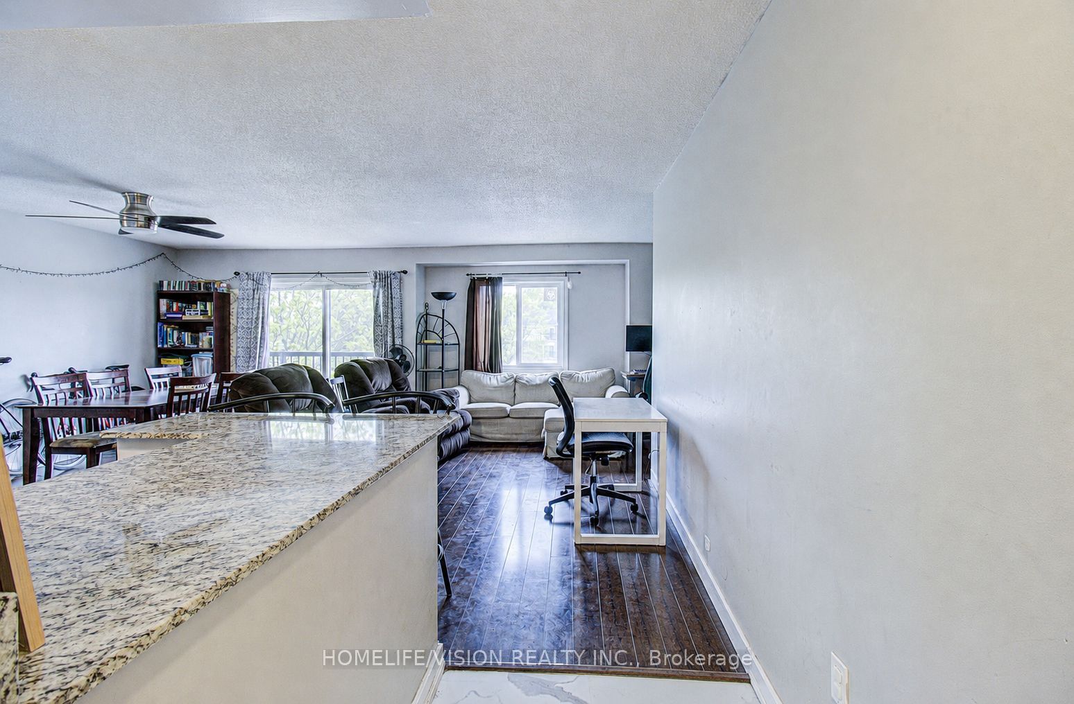 310-271 Eiwo Court, Waterloo, ON, N2K 2M8 photo 2