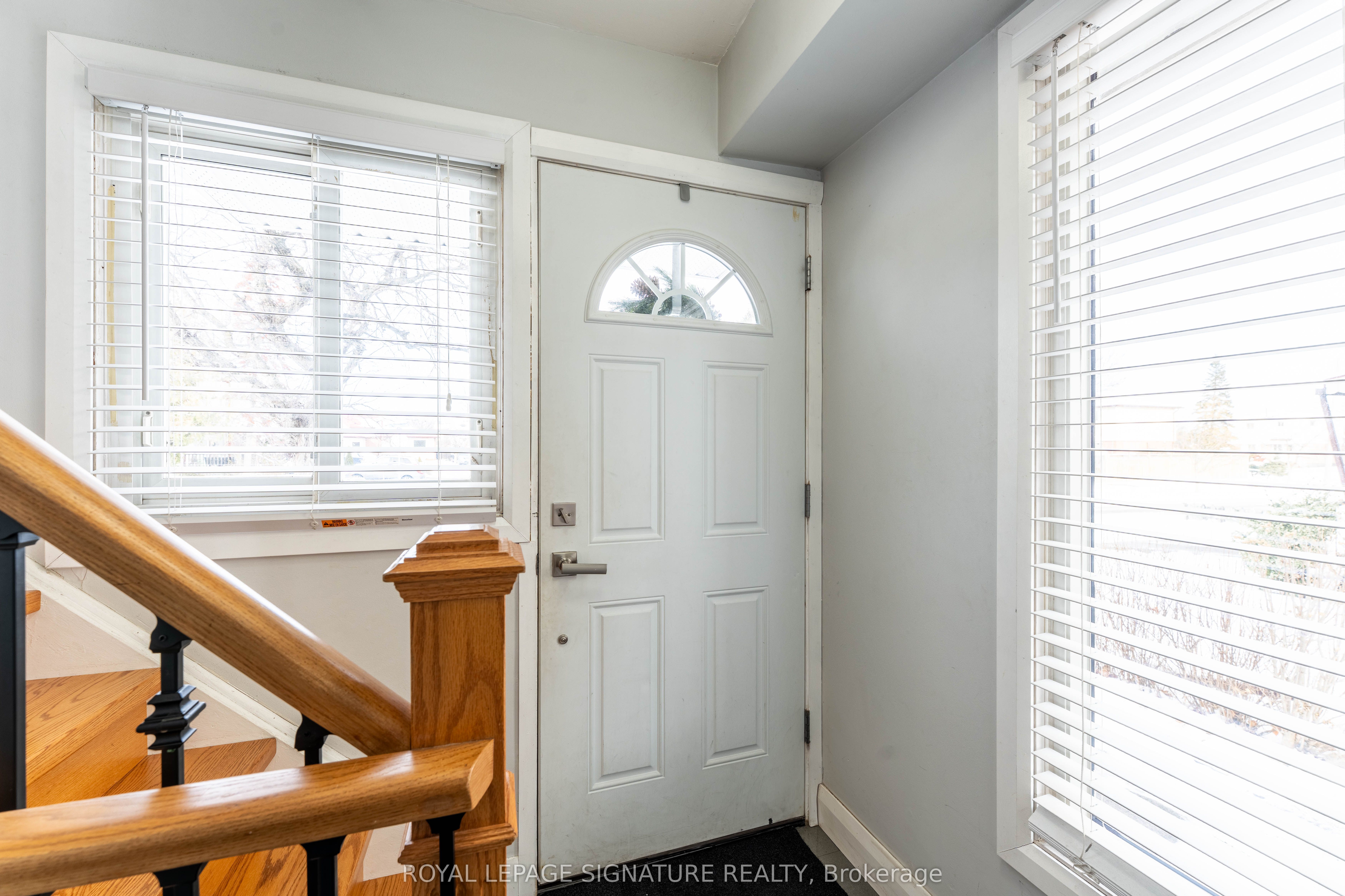Additional image 2 of 25 Hun Crescent, Toronto, ON, M9V 4G3