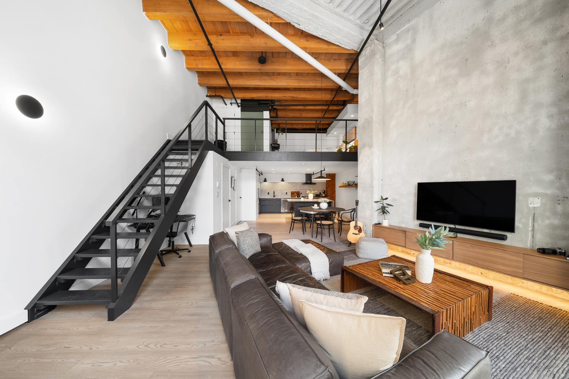 47 Cordova Street E, Vancouver, BC, V6A 1K3