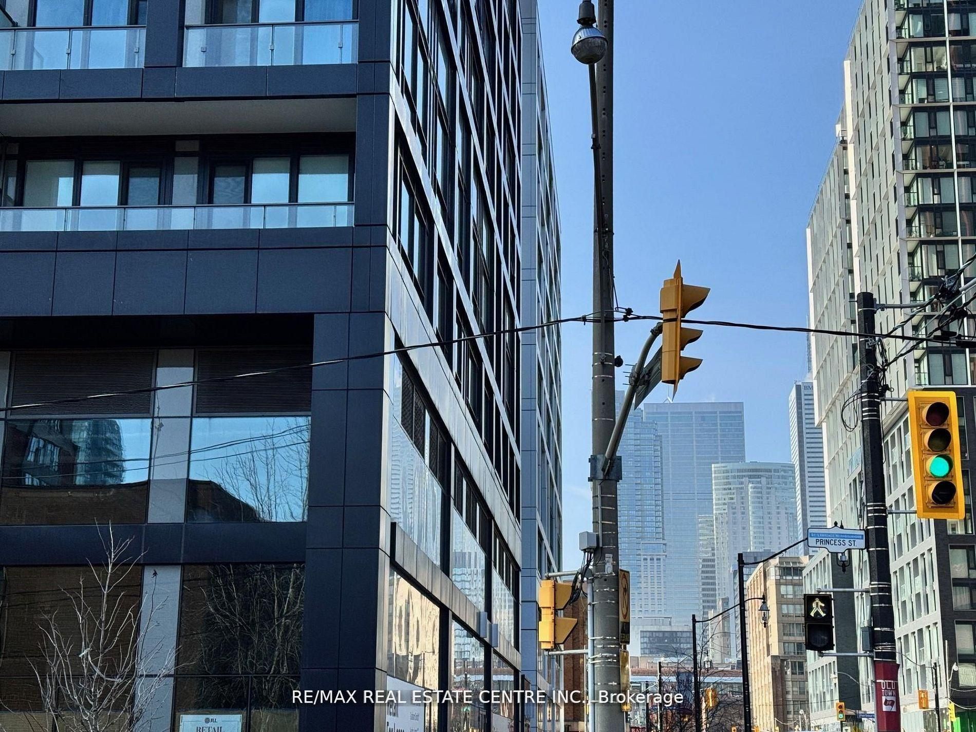 Additional image 4 of 1925A-70 Princess Street, Toronto, ON, M5A 0X6