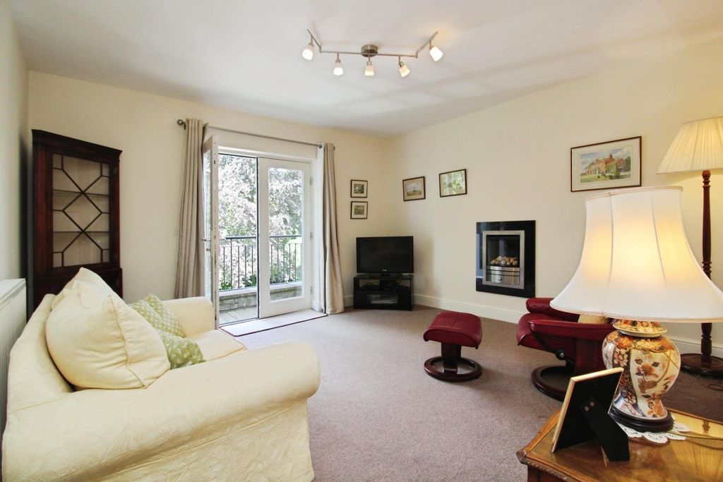 3 bed flat for saleLocker Lane, Ripon HG4 photo 3