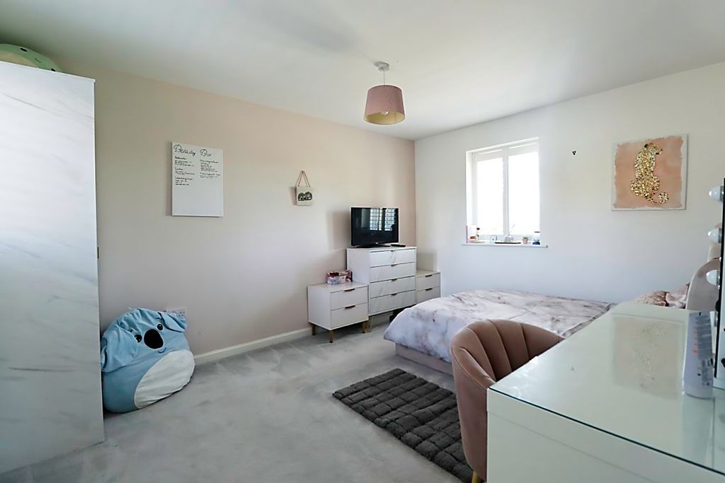 Additional image 14 of 4 bed detached house for saleEdmund Close, Rochford SS4