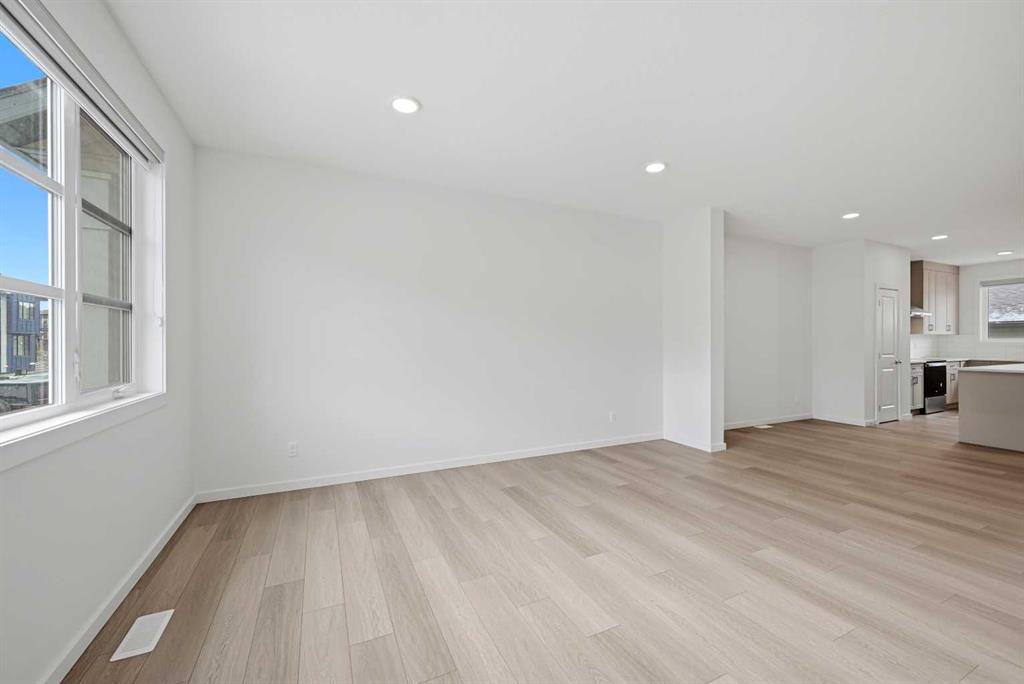 60 Savanna Place NE, Calgary, AB, T3J 0X5 photo 4