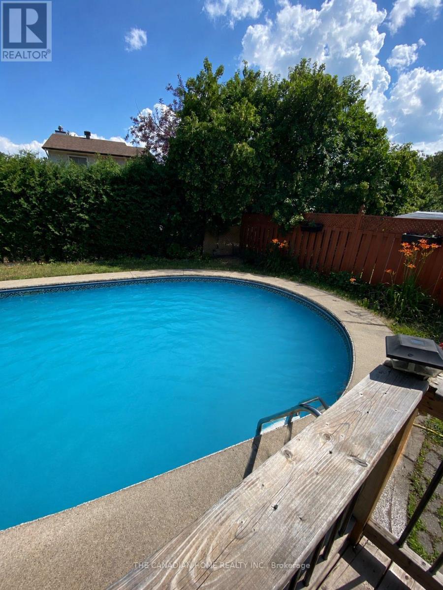 61 Exeter Drive, Ottawa, ON, K2J1V6 photo 2