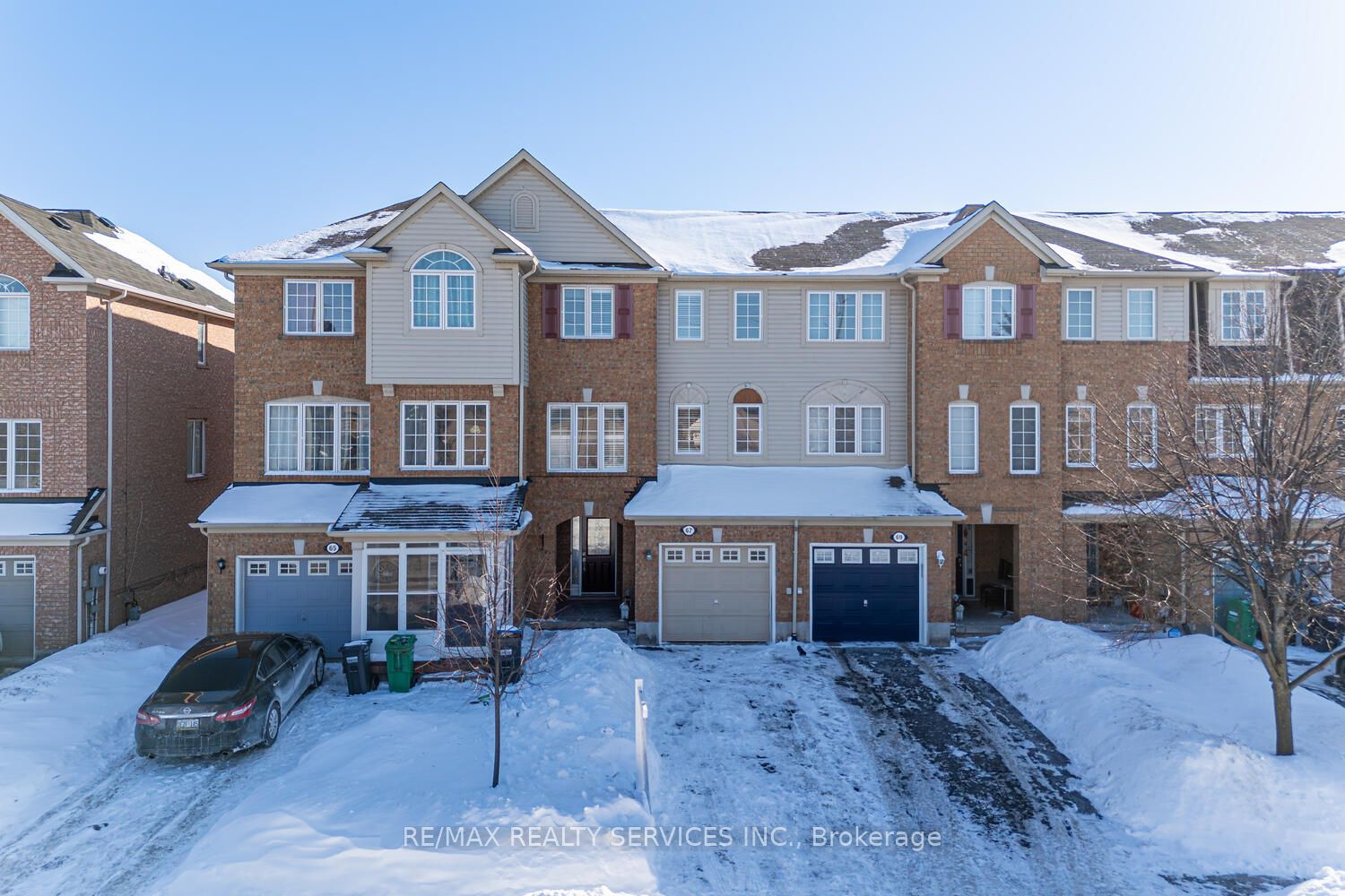 67 Decker Hollow Circle, Brampton, ON, L6X 0L5 photo 2