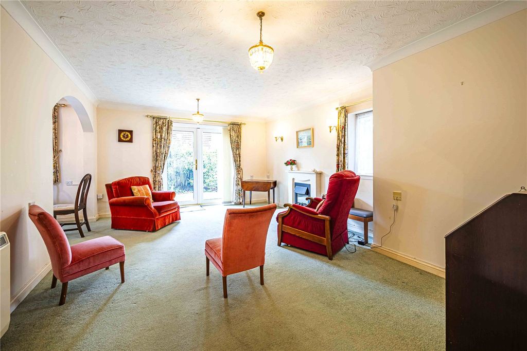 Additional image 5 of 2 bed flat for saleWatling Street, Radlett, Hertfordshire WD7
