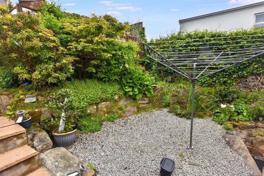 Additional image 19 of 3 bed semi-detached house for saleClinton Road, Redruth TR15