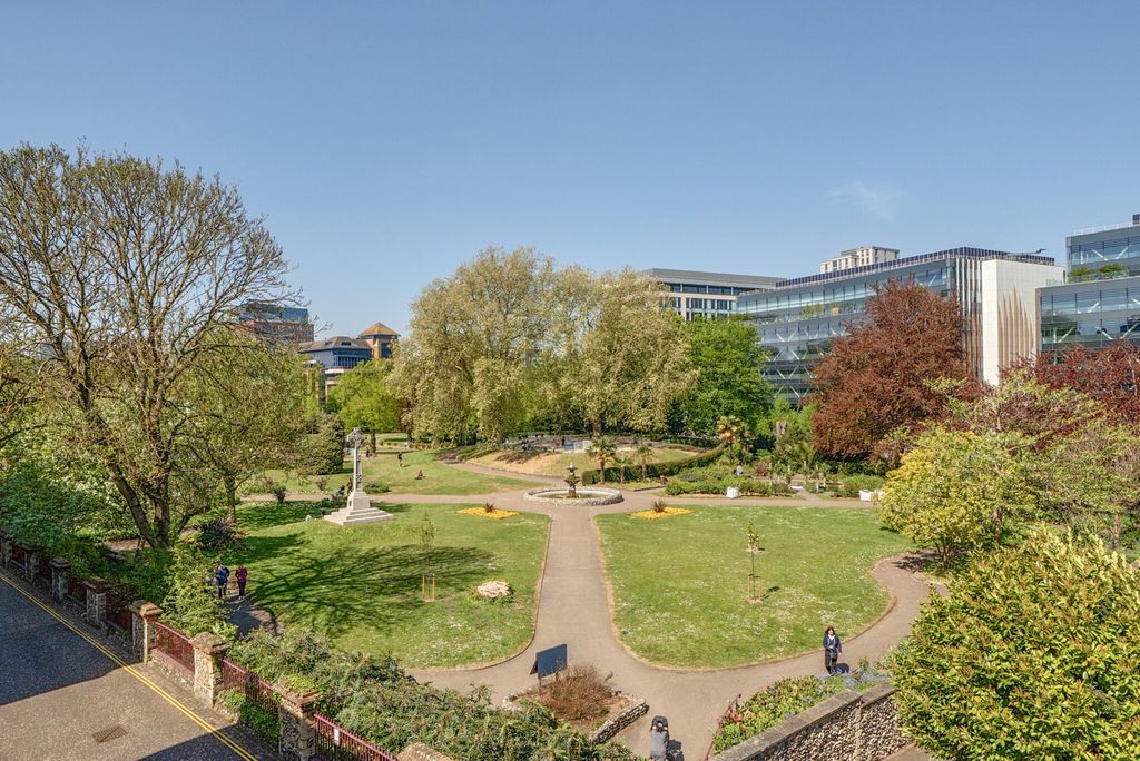 Additional image 25 of 2 bed flat for saleAbbots Walk, Reading, Berkshire RG1