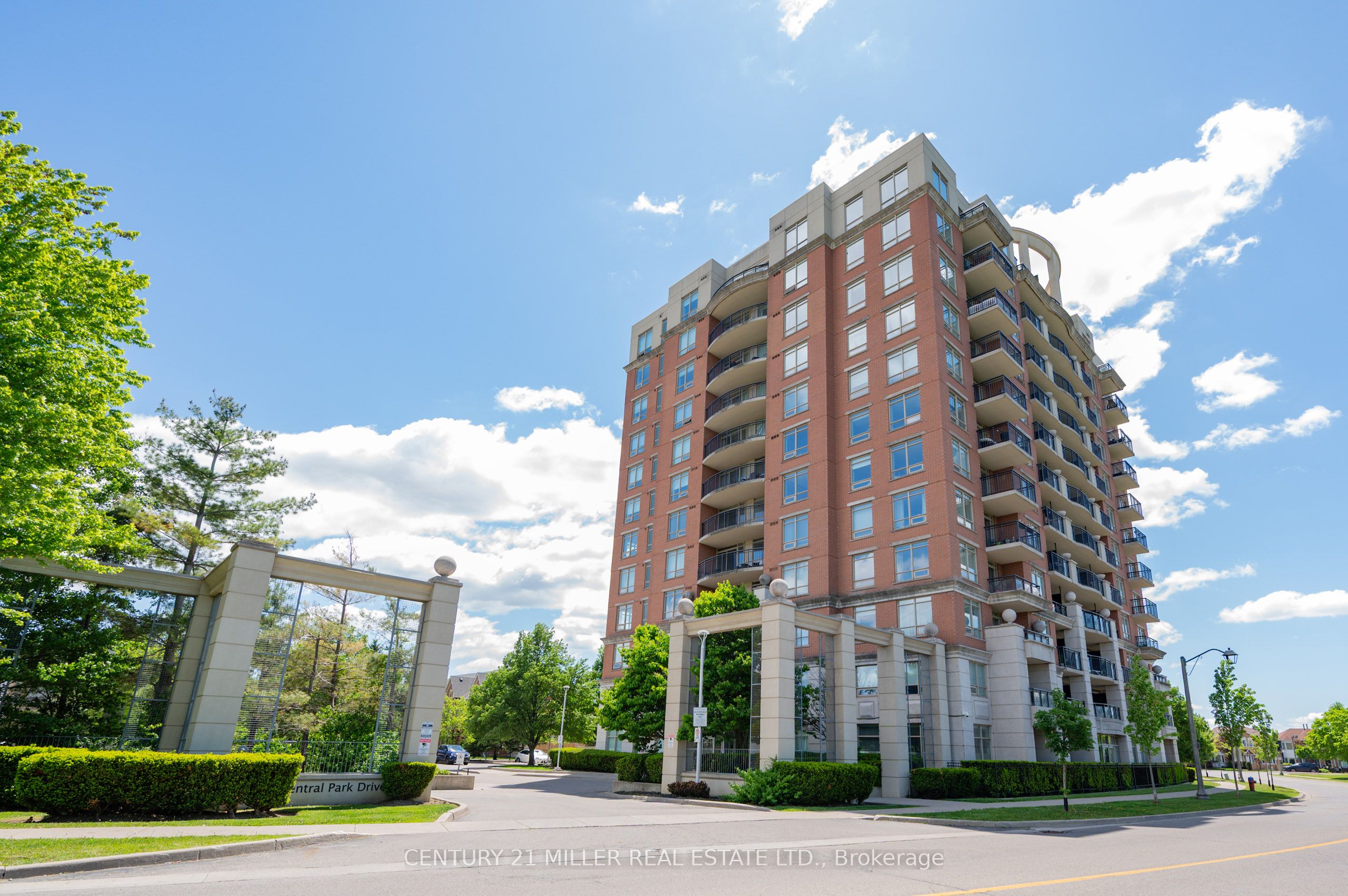 1008-2325 Central Park Drive, Oakville, ON, L6H 0E2