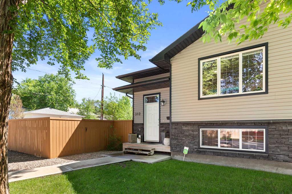 Additional image 3 of 312 4 Avenue NW, Medicine Hat, AB, T1A1Z1