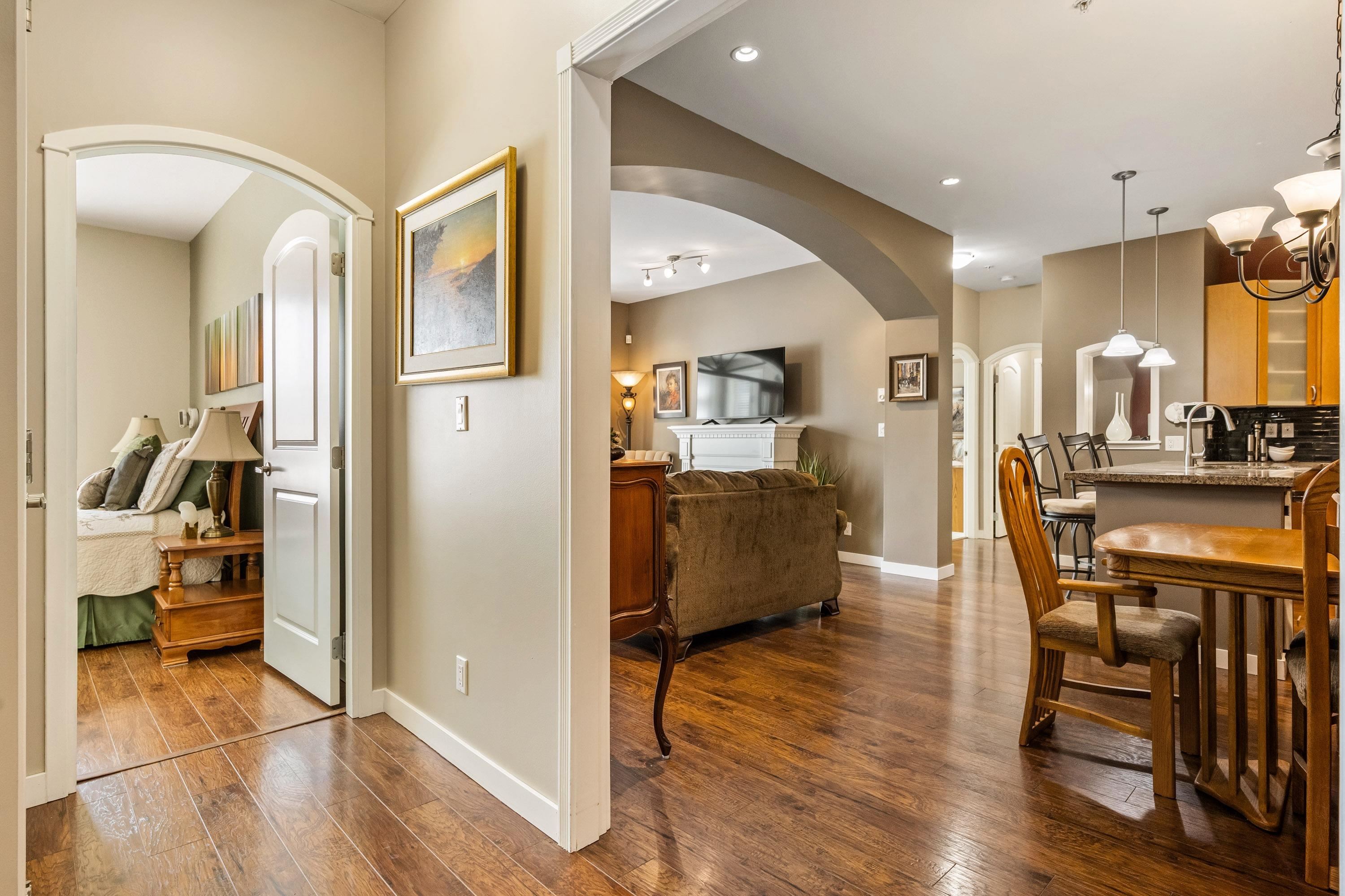 Additional image 3 of 315-33485 South Fraser Way, Abbotsford, BC, V2S 8P9
