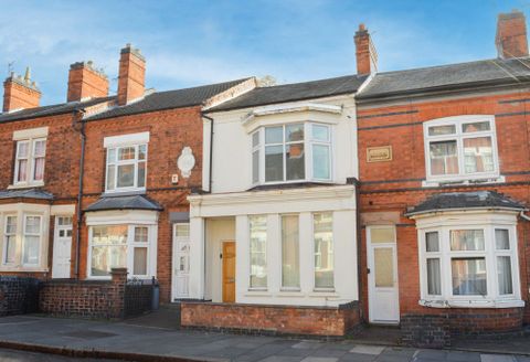 Clarendon Park Road, Clarendon Park, Leicester LE2