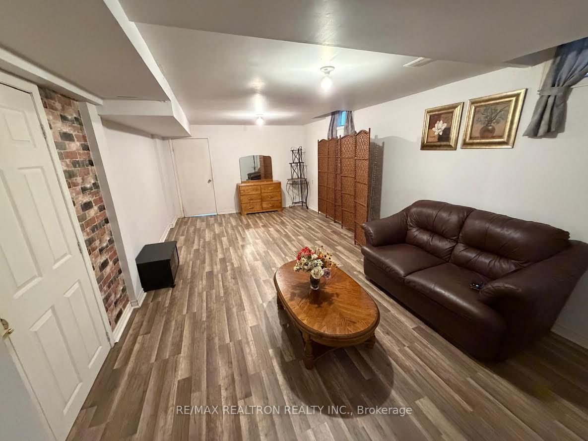 Bsmt-5 Lamar Street, Vaughan, ON, L0J 1E0