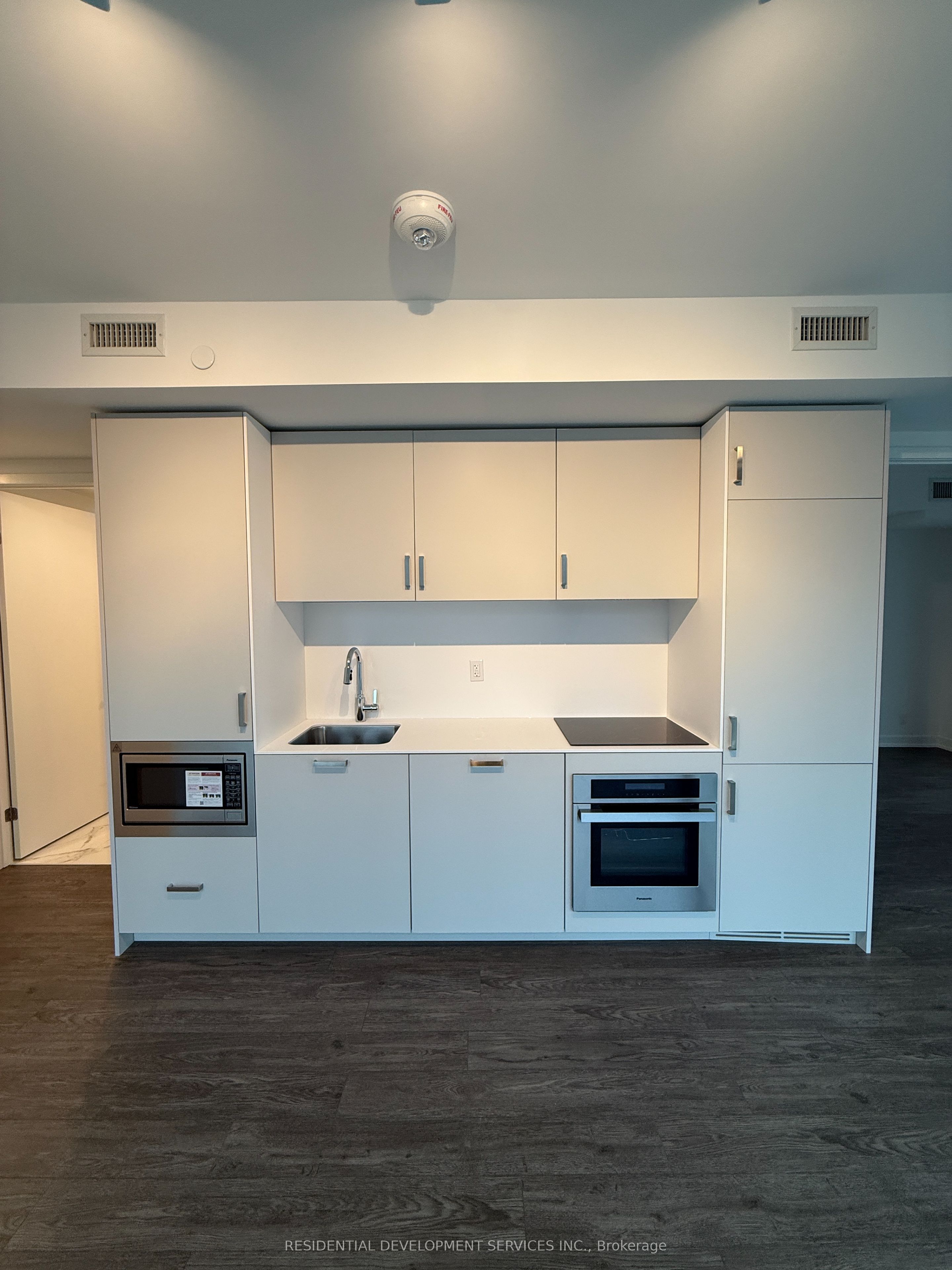 Additional image 6 of 2110-88 Queen Street, Toronto, ON, M5C 0B6