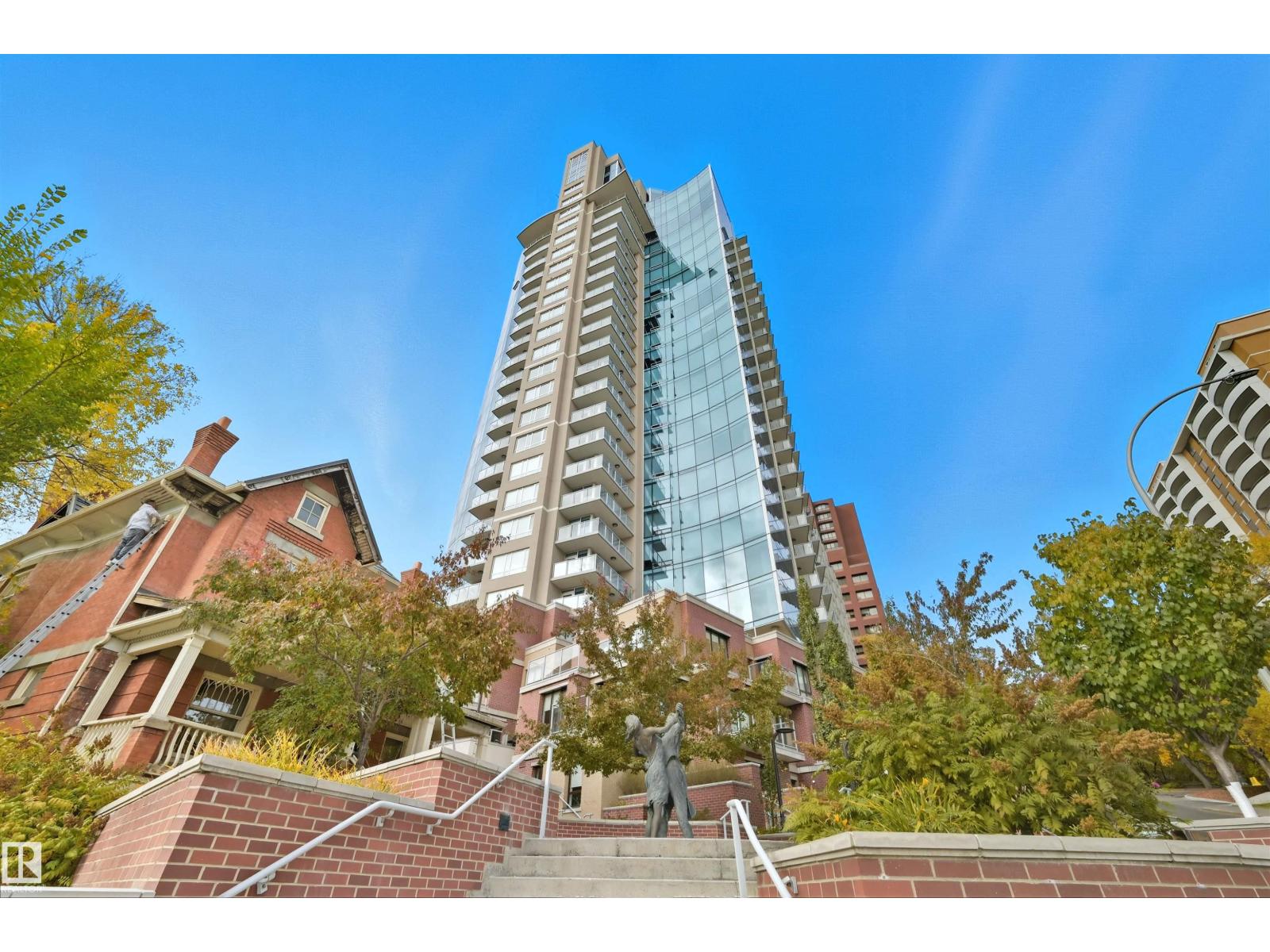 2002-9720 106 Street NW, Edmonton, AB, T5K0K8