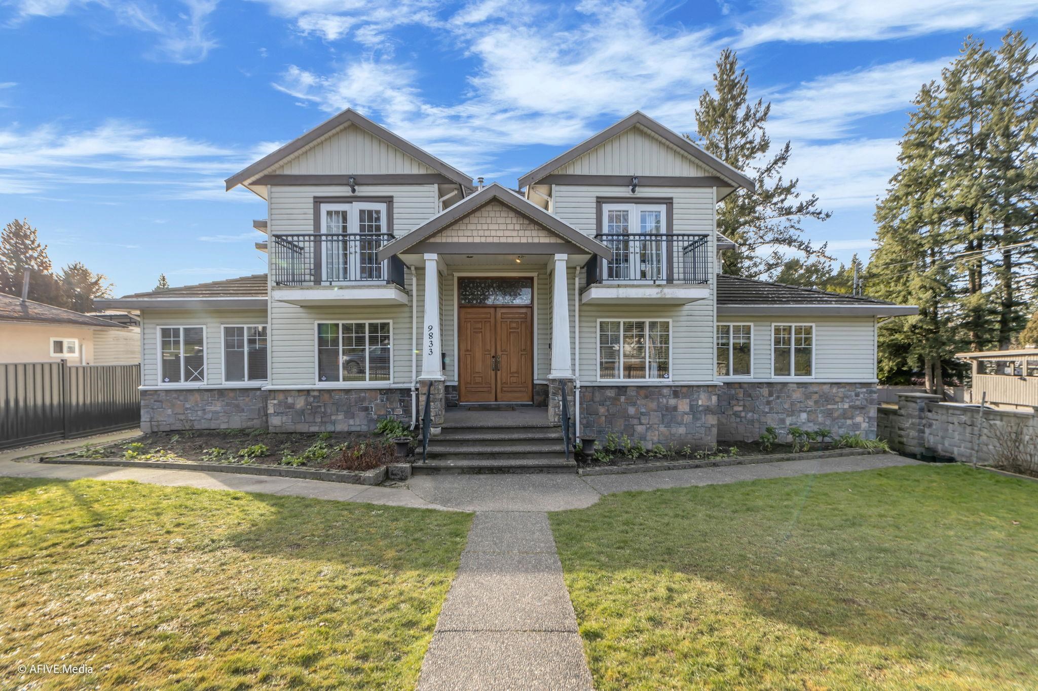 9833 128 Street NE, Surrey, BC, V3T 2Y5