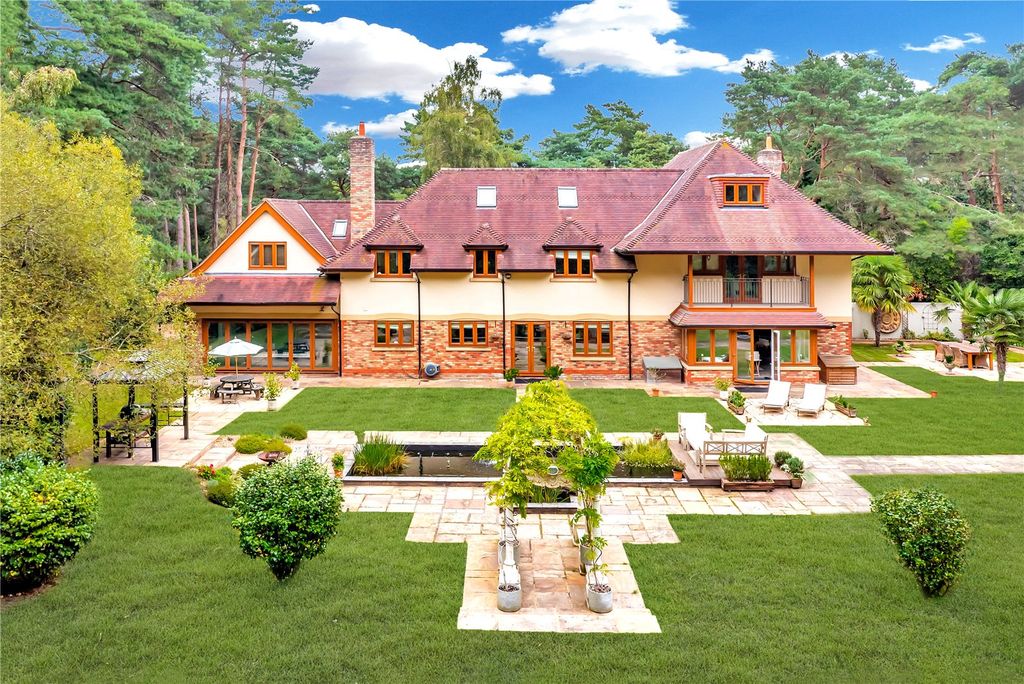 Additional image 2 of 7 bed detached house for saleAvon Avenue, Ringwood, Dorset BH24