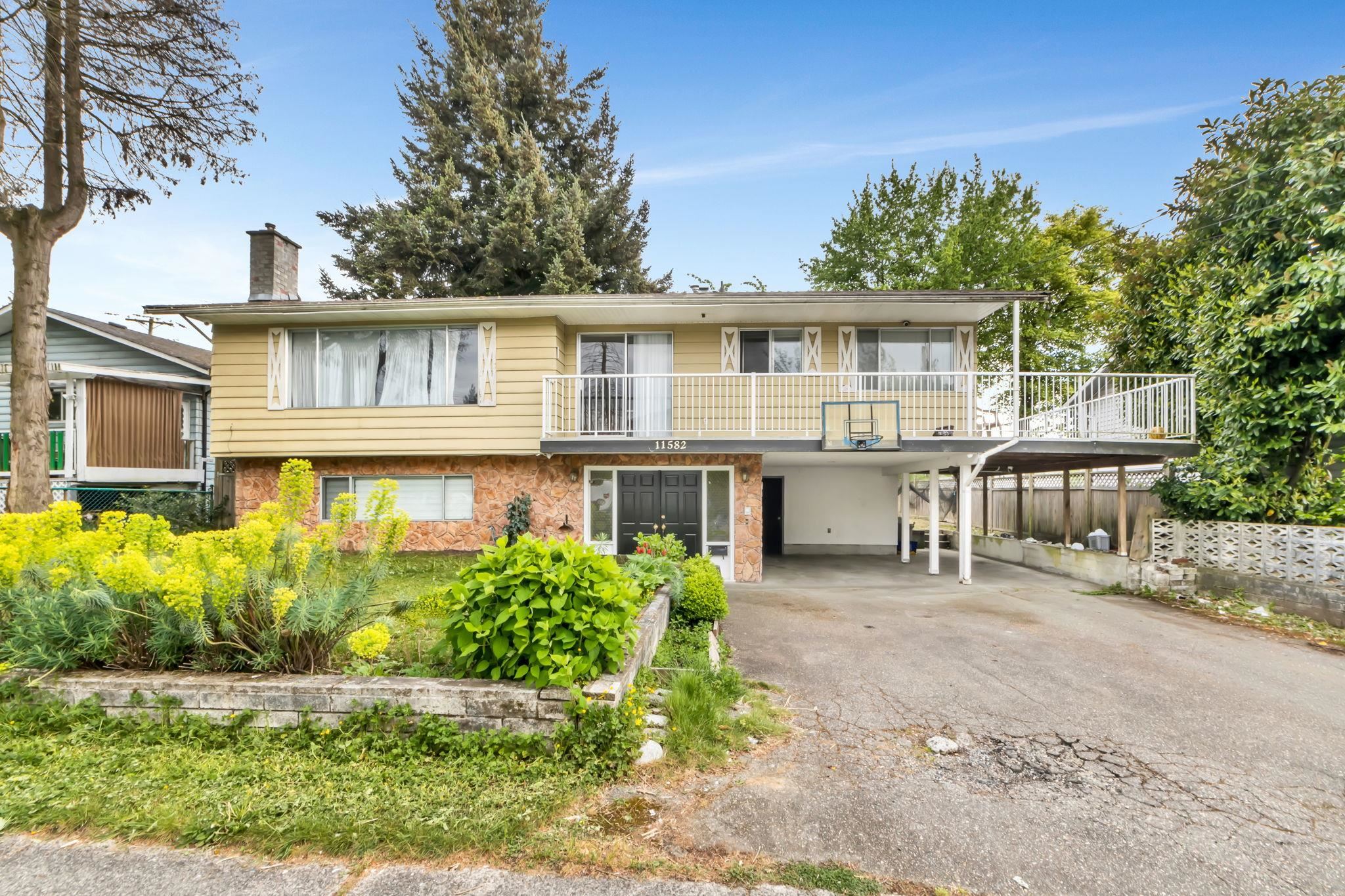 11582 84a Avenue, Delta, BC, V4C 2S6