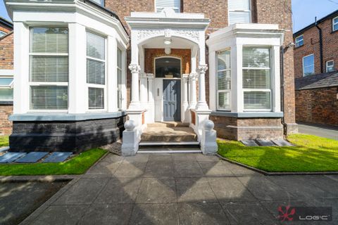 Victoria Road, Waterloo L22