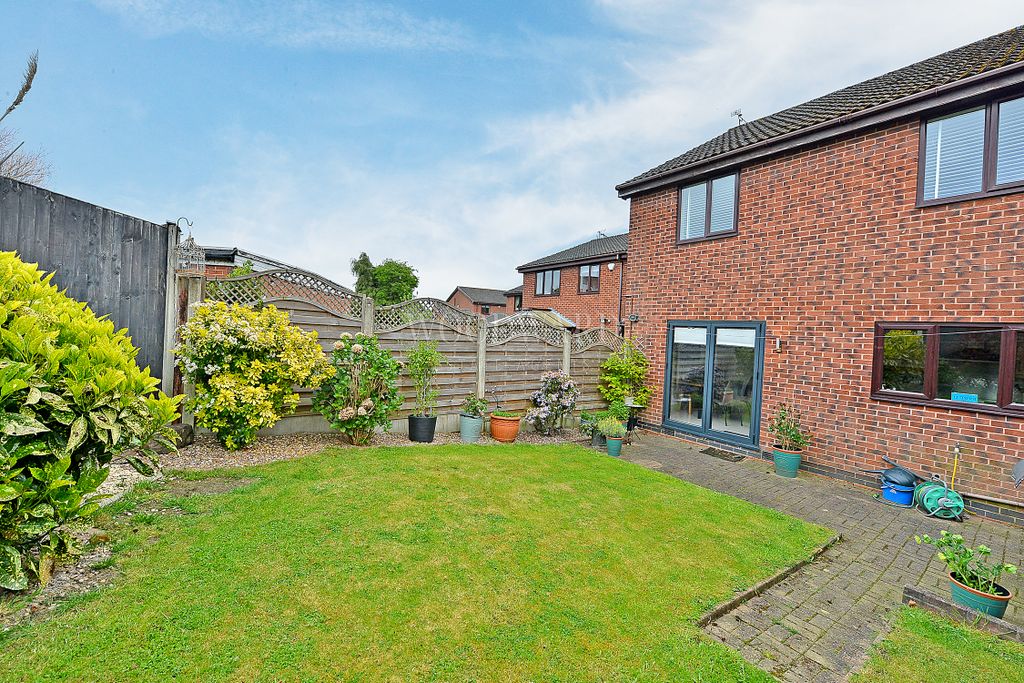 Additional image 16 of 4 bed detached house for saleClumber Close, Ripley DE5