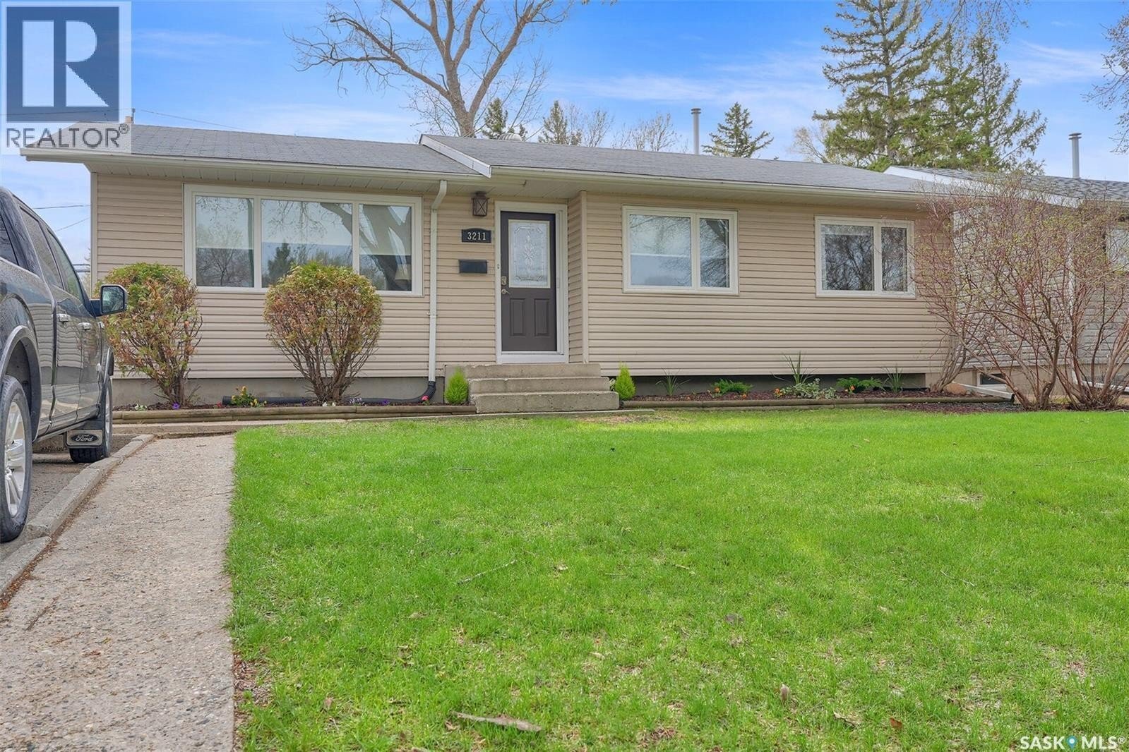 Additional image 8 of 3211 29th Avenue, Regina, SK, S4S2P1