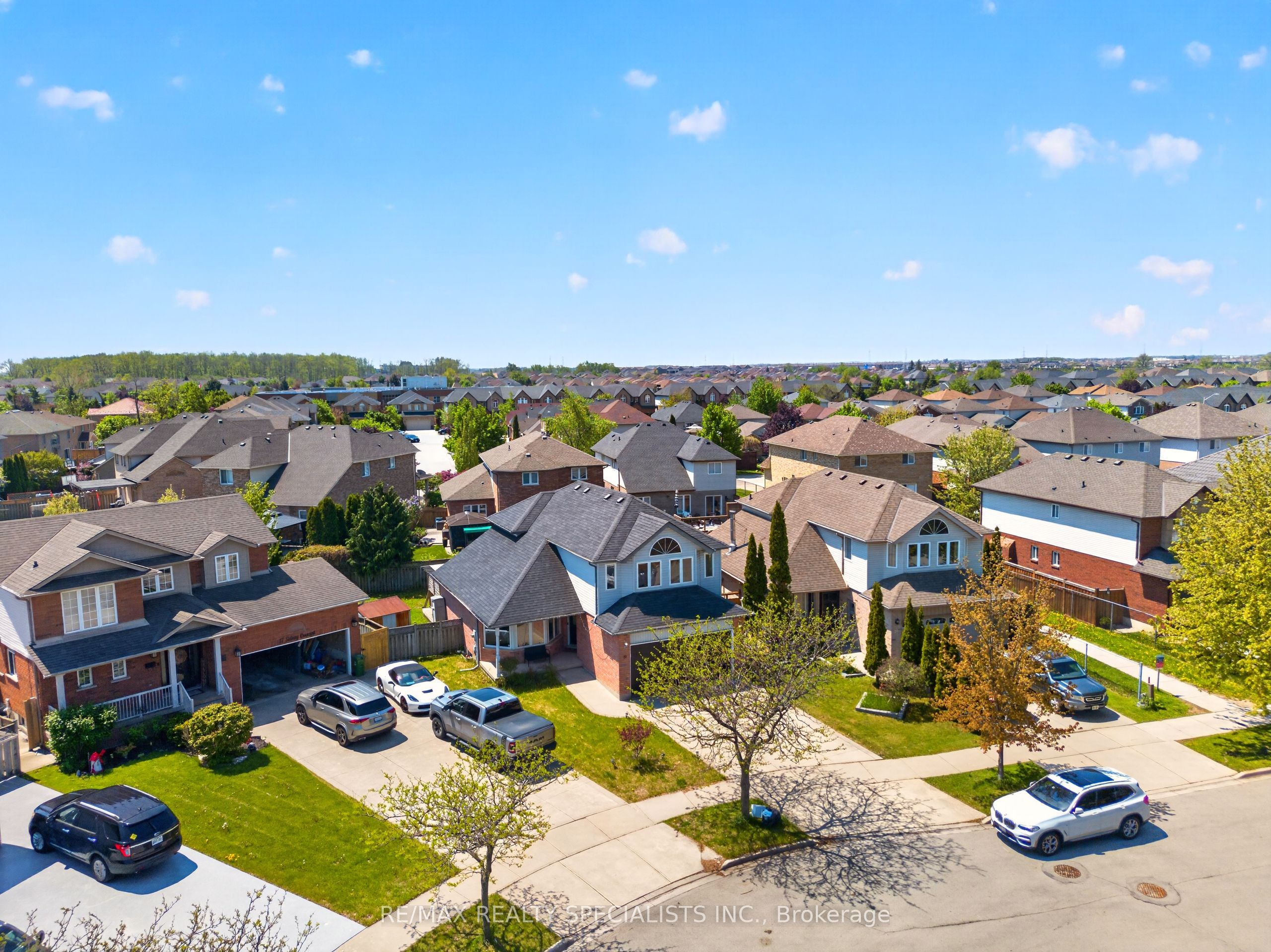 Additional image 3 of 19 Sidney Crescent, Hamilton, ON, L8J 3W1