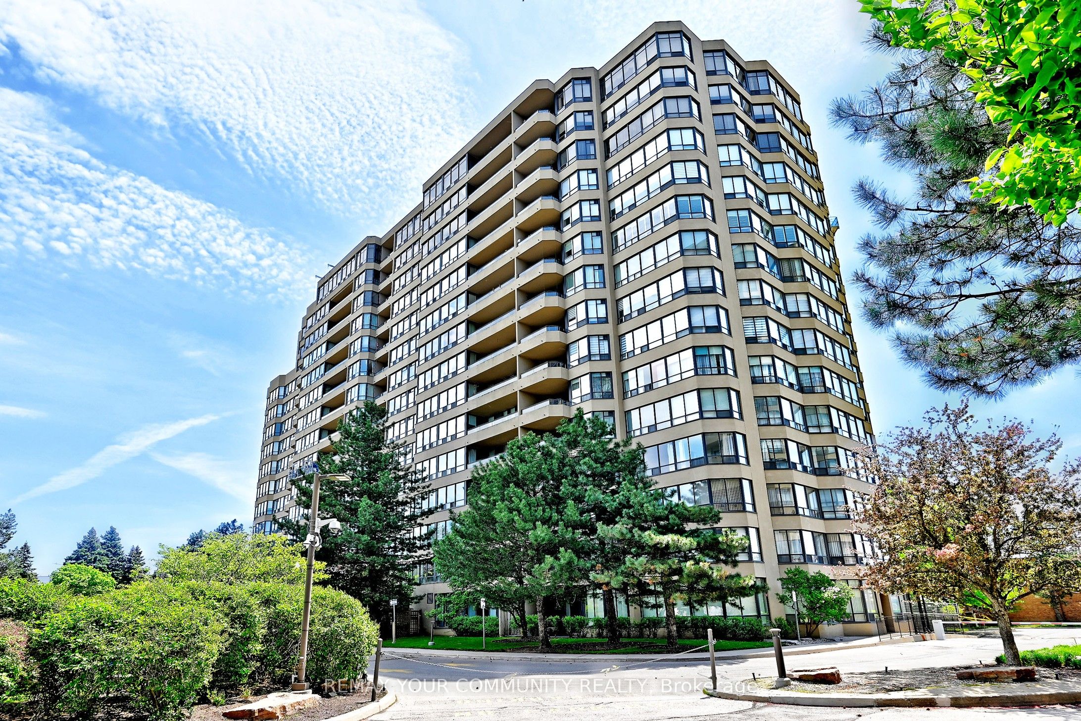 620-32 Clarissa Drive, Richmond Hill, ON, L4C 9R7