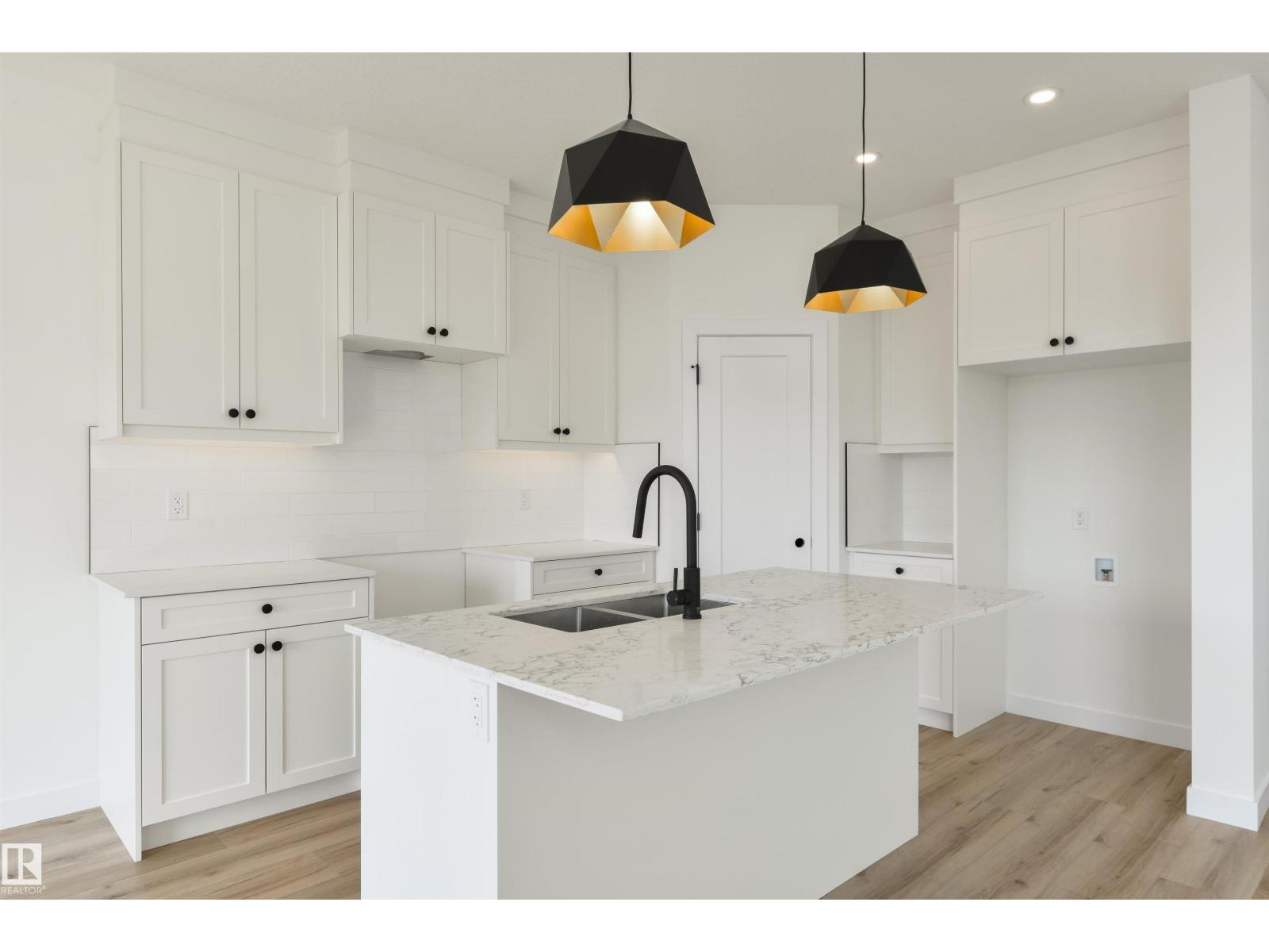 1305 Hawks Ridge Link NW, Edmonton, AB, T5S0M2