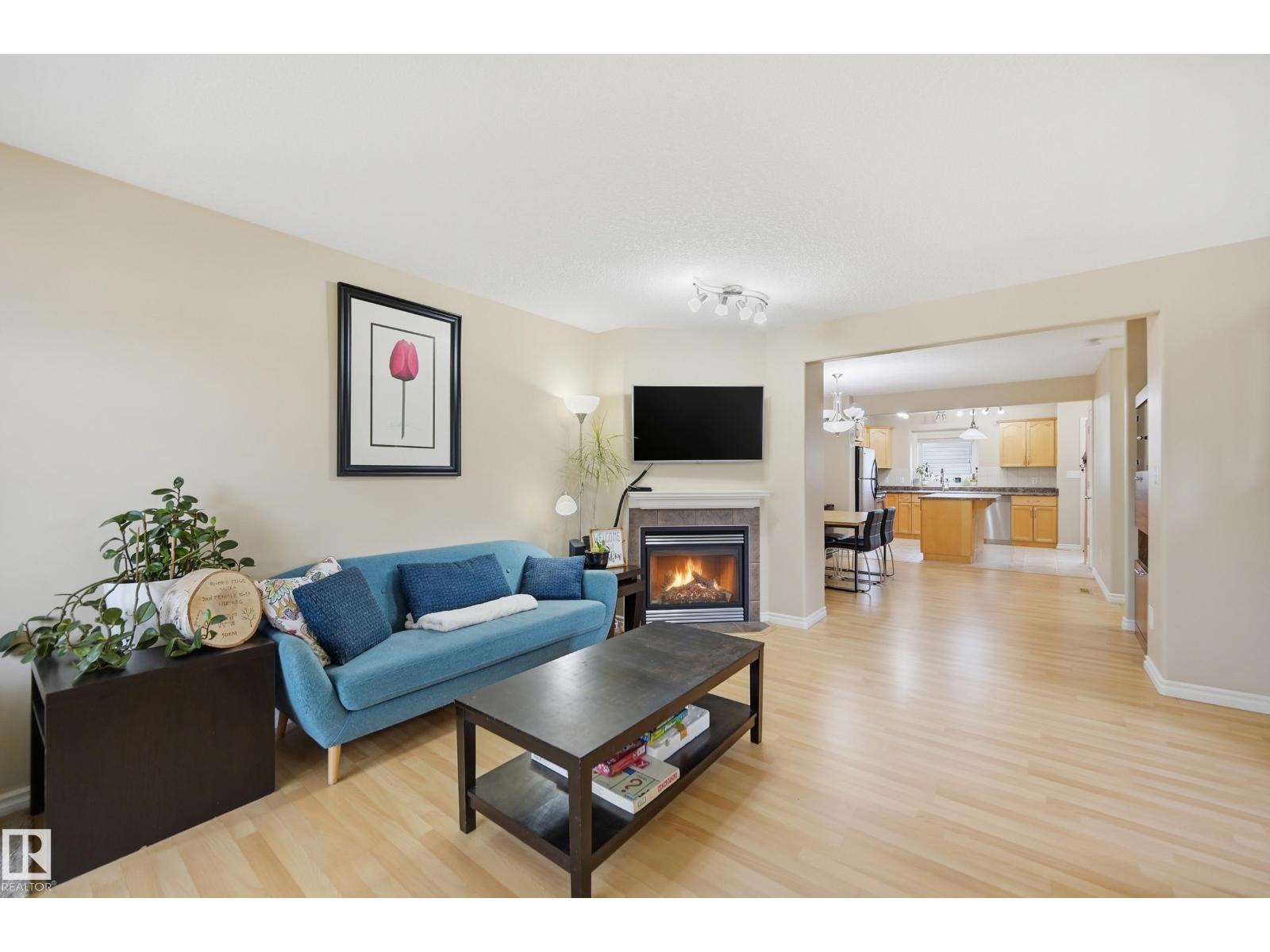 11337 76 Avenue NW, Edmonton, AB, T6G0K3 photo 2