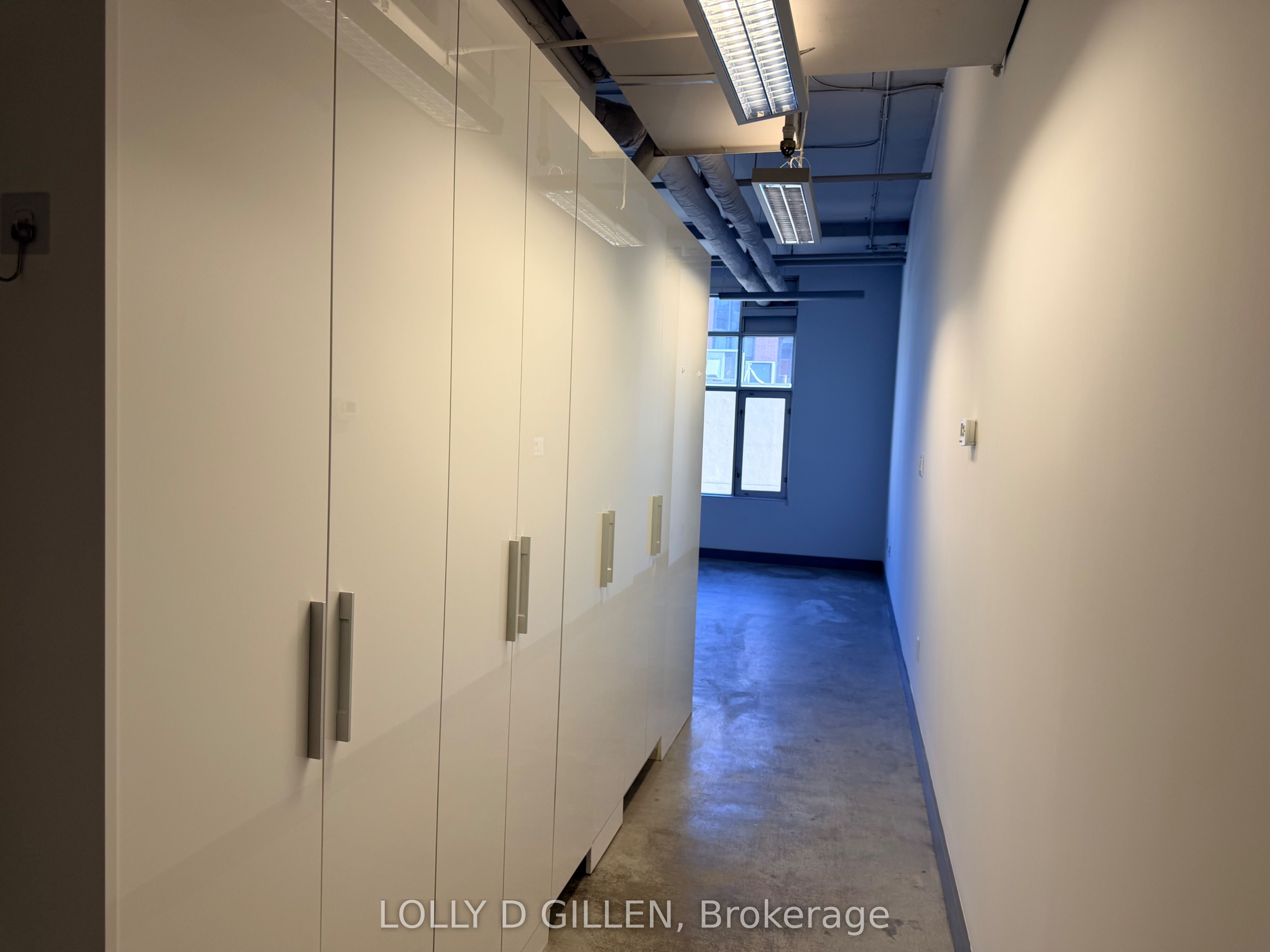 Additional image 3 of 704-477 Richmond Street W, Toronto, ON, M5V 3E7