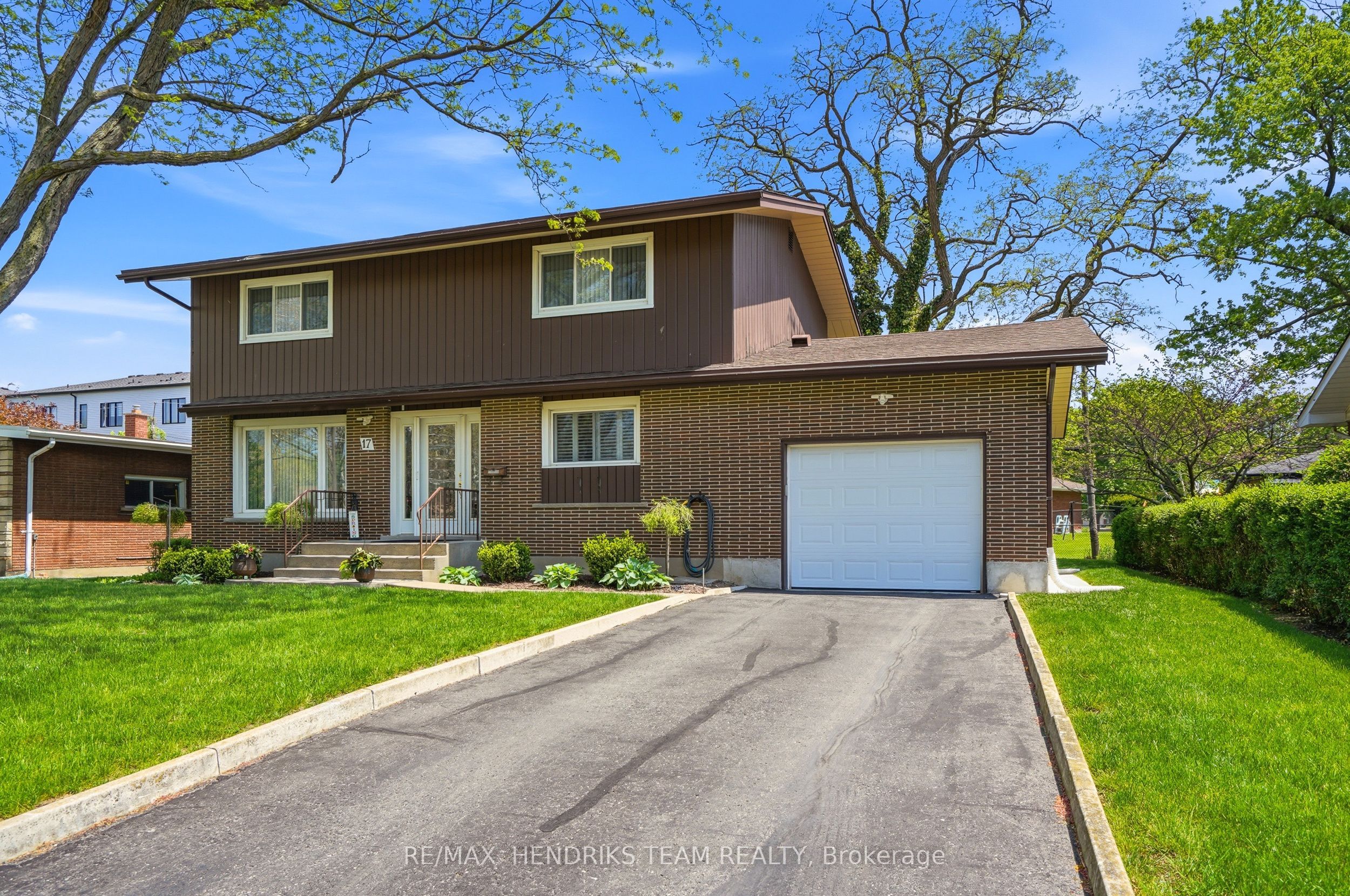 17 Jasmin Crescent, St. Catharines, ON, L2T 2B9 photo 3
