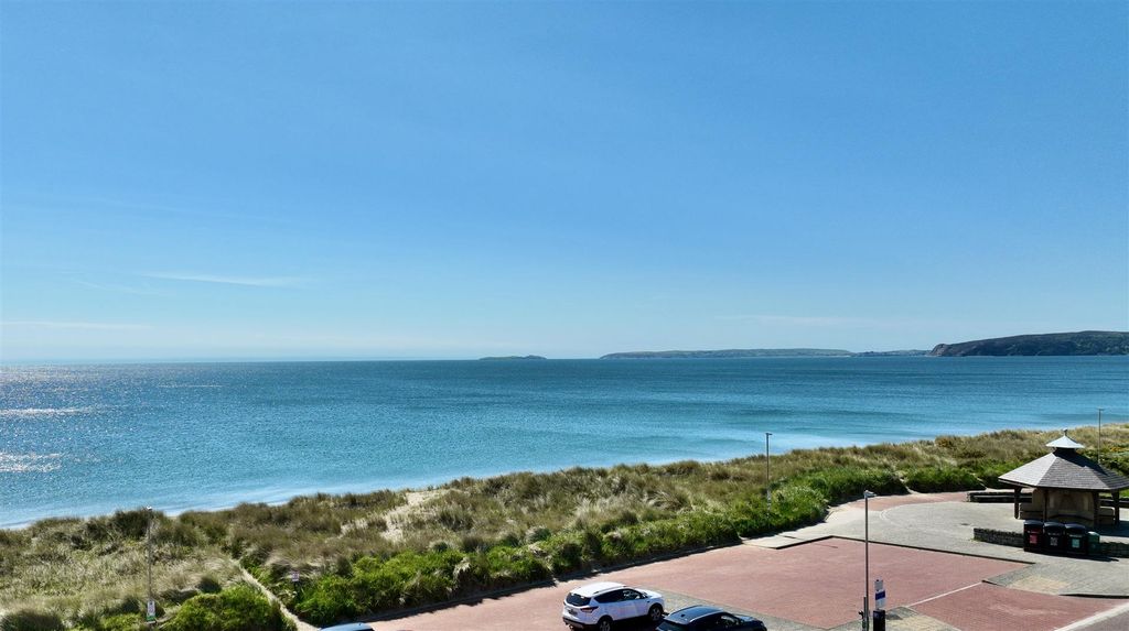Additional image 31 of 5 bed town house for saleVictoria Parade, Pwllheli LL53