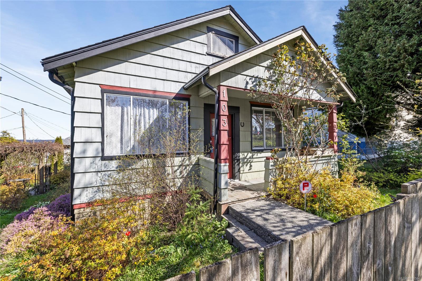 103 Haliburton Street, Nanaimo, BC, V9R 4V9