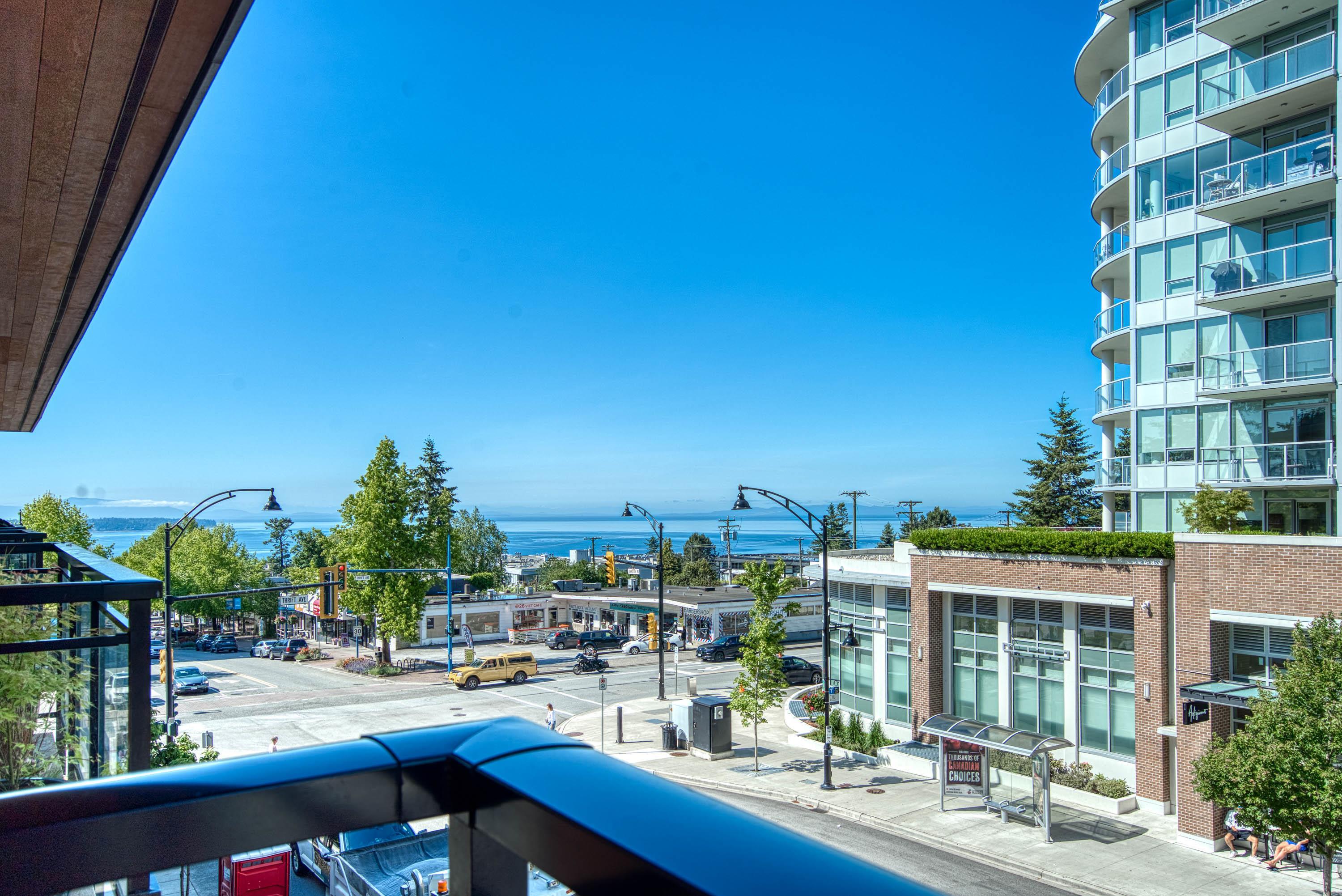 310-1420 Johnston Road, White Rock, BC, V4B 3Z5