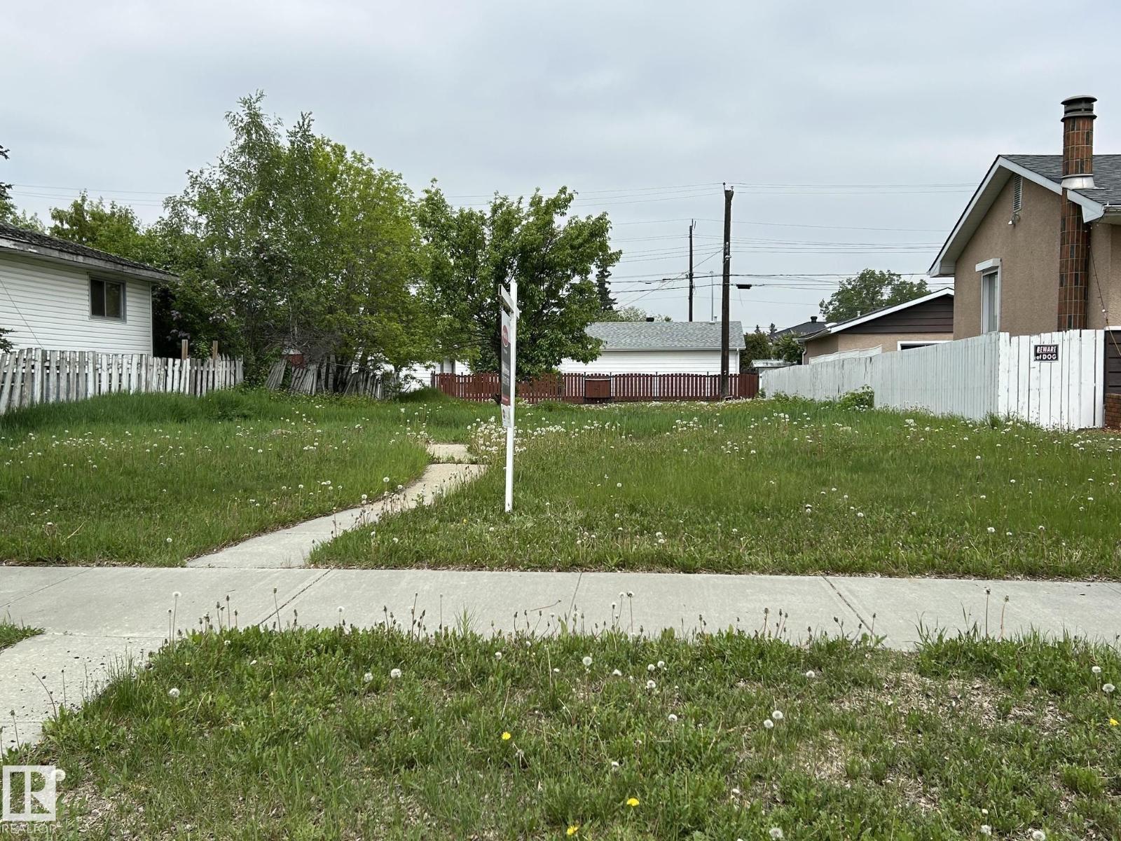 10716 131a Avenue NW, Edmonton, AB, T5E0X3 photo 2