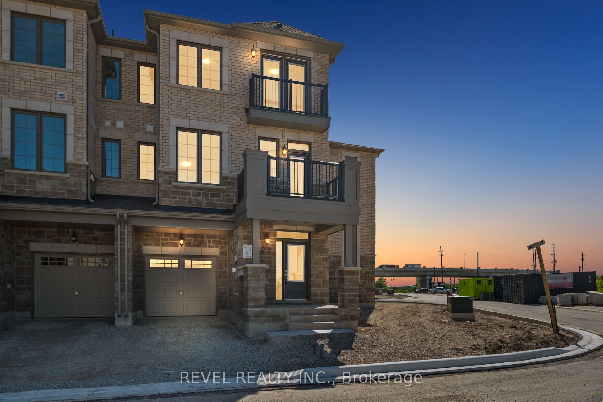 22 Varsity Drive, Brampton, ON, L7A 5M6