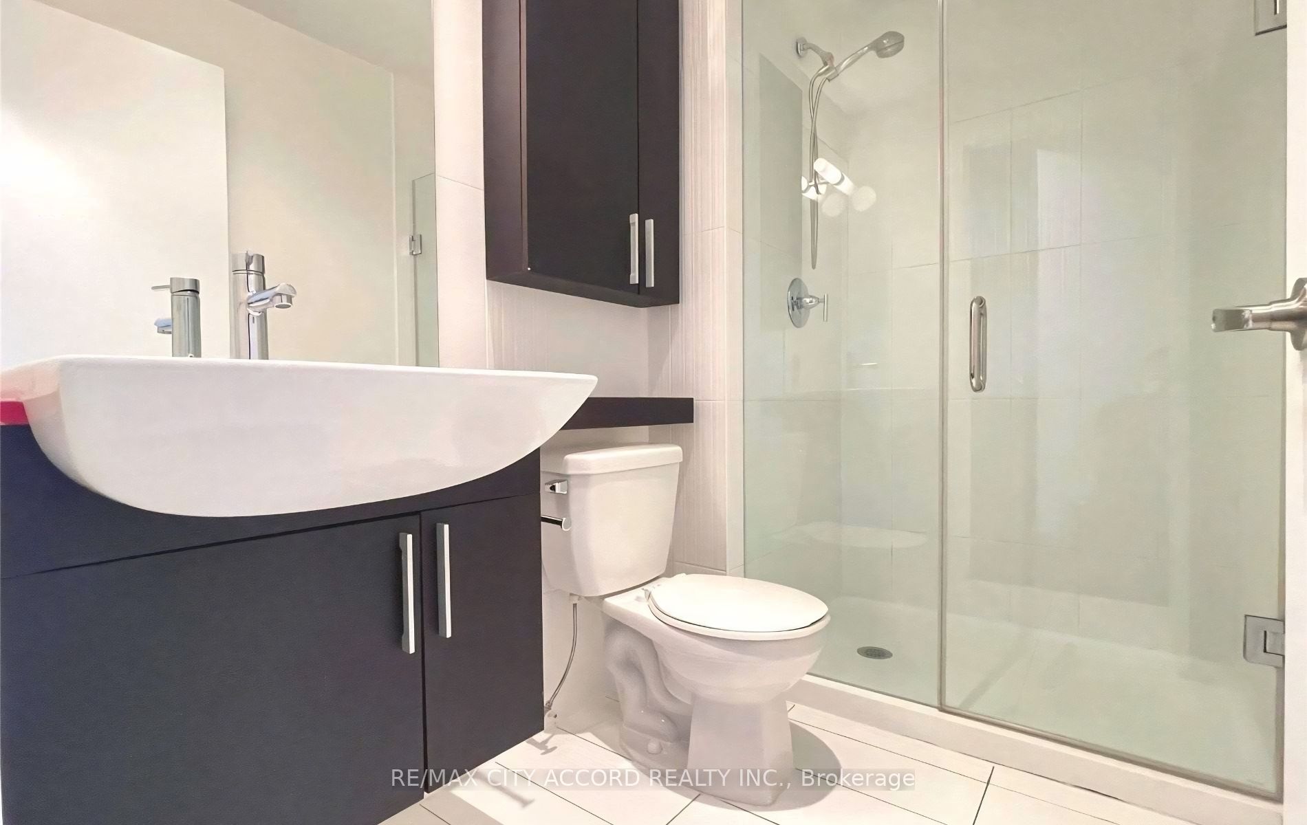 Additional image 4 of 3005-25 Capreol Court, Toronto, ON, M5V 3Z7