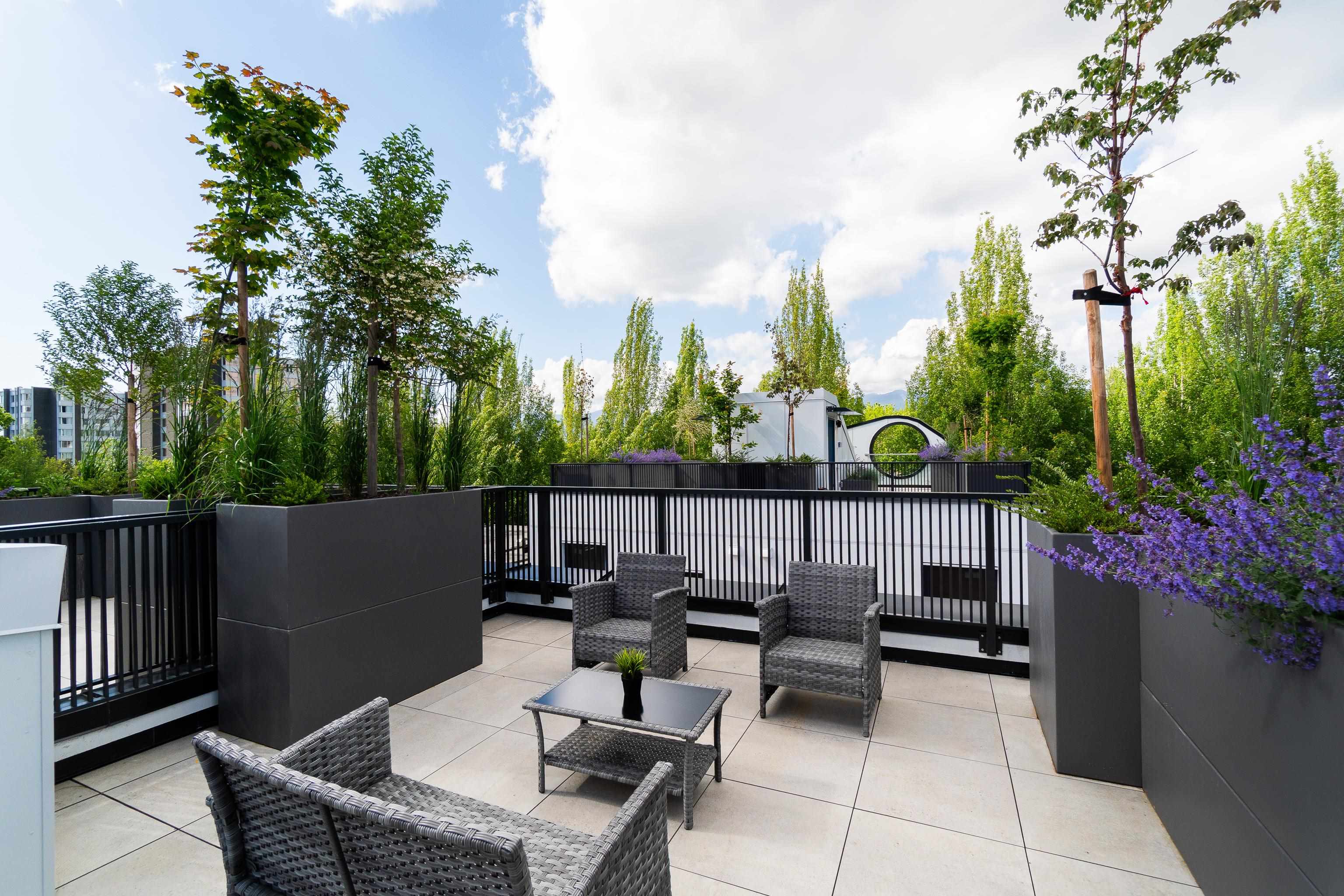 122-1552 3rd Avenue E, Vancouver, BC, V5N 1G9
