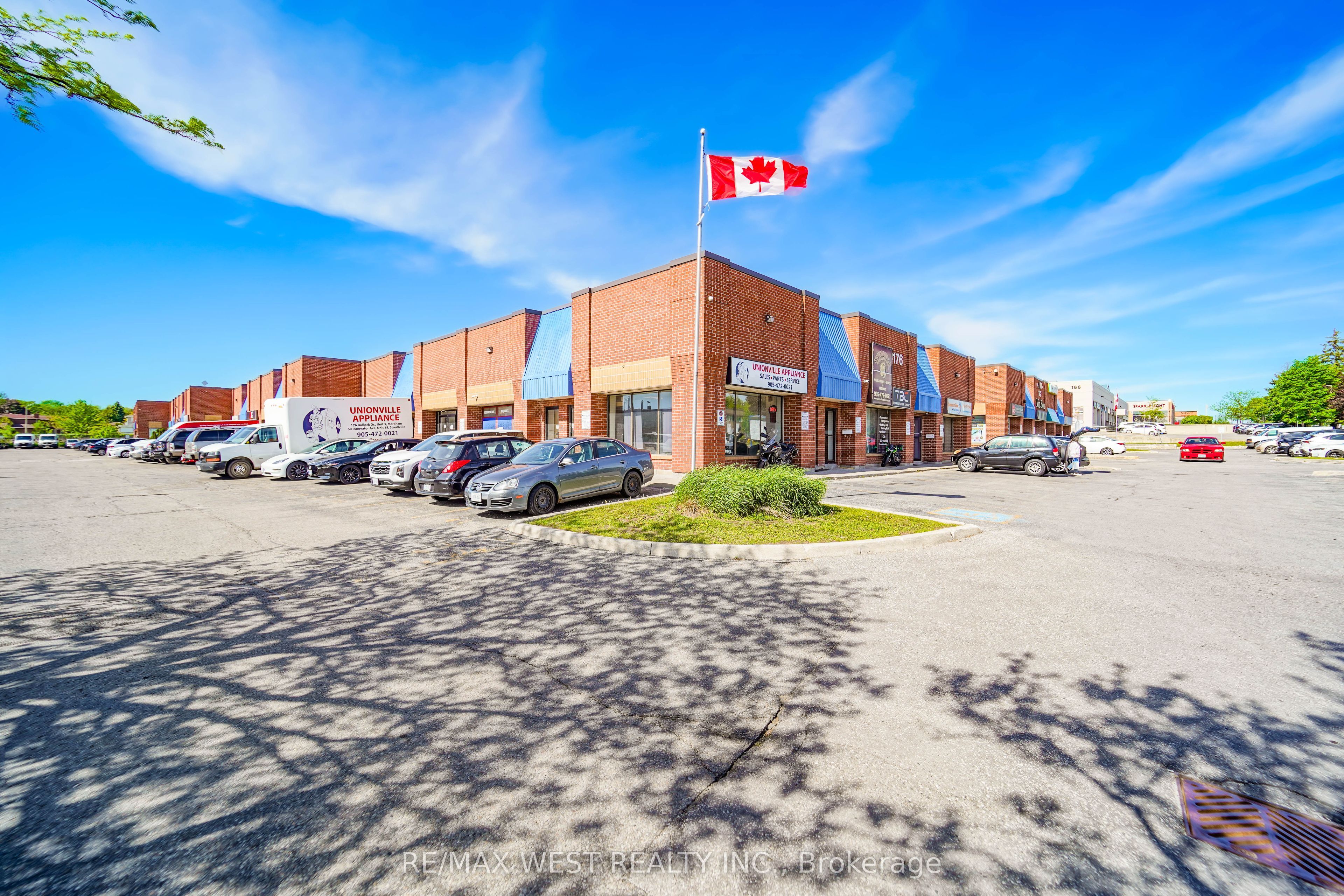 3-176 Bullock Drive, Markham, ON, L3P 7N1