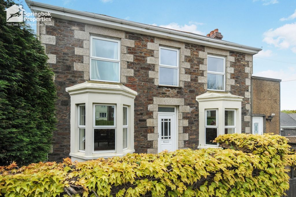 5 bed detached house for saleSeton House, Scorrier Road, Redruth, Cornwall TR16