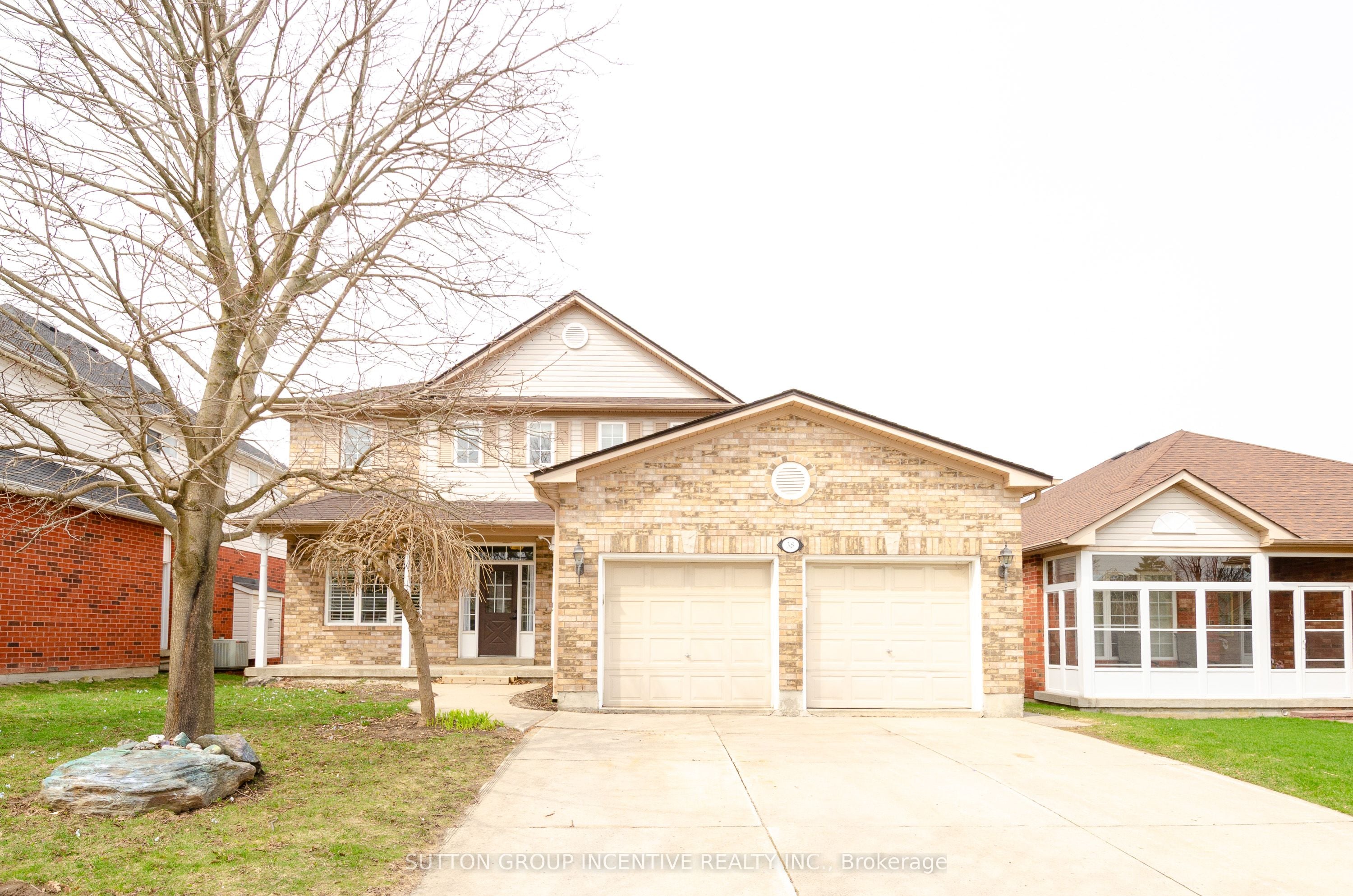 UPPER-38 Harwood Drive, Barrie, ON, L4N 6V3