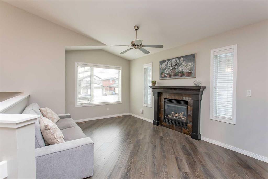 Additional image 5 of 5 Henderson Close, Penhold, AB, T0M 1R0