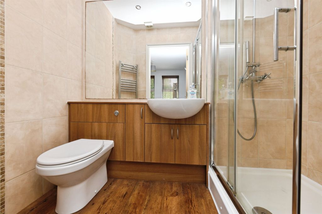 Additional image 15 of 2 bed flat for saleWeir Gardens, Rayleigh SS6
