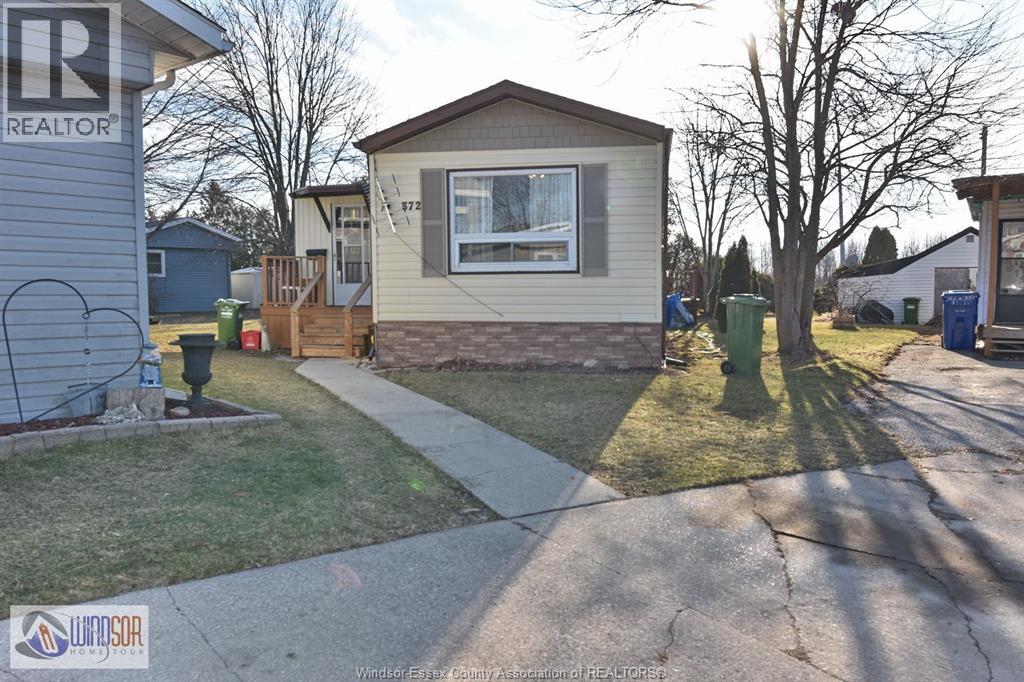 327 Regent Court, Essex, ON, N8M2Z2